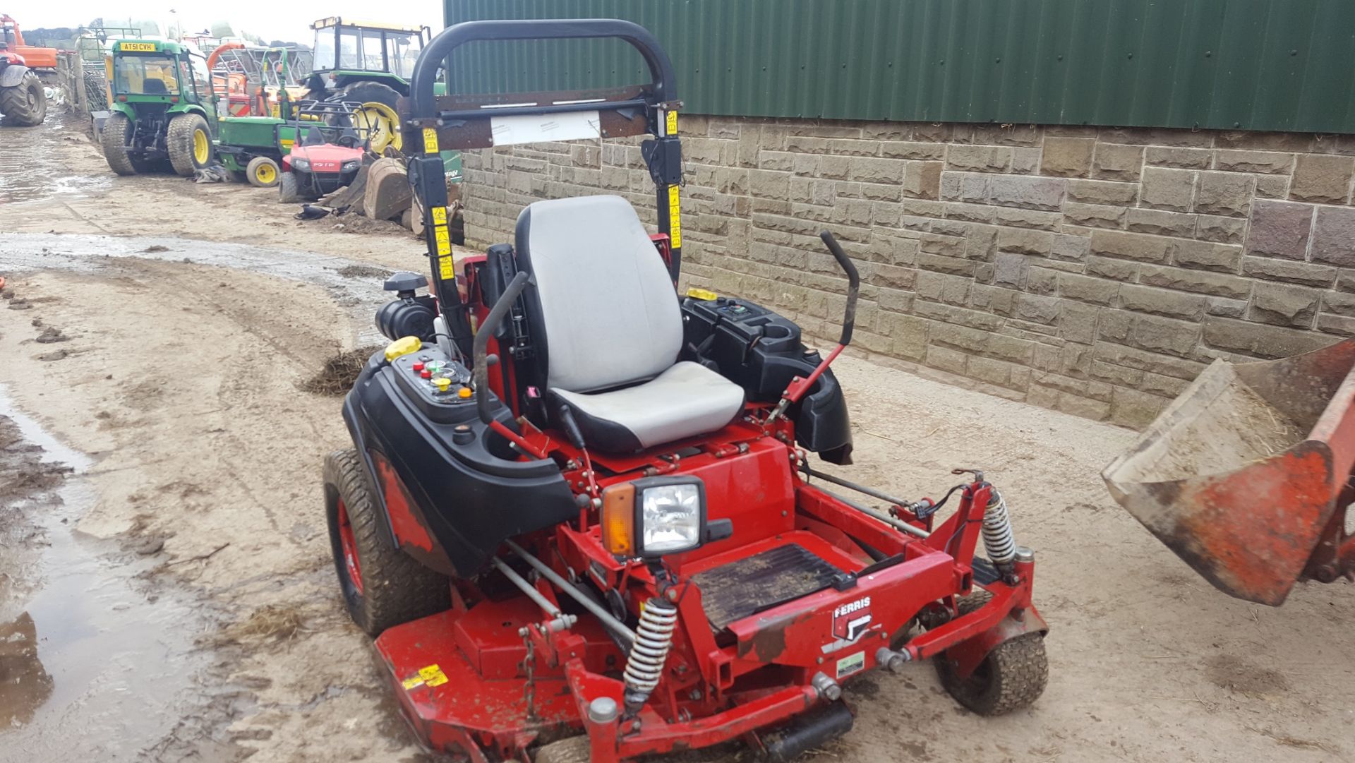 2008 FERRIS 5100Z RIDE ON LAWN MOWER, EX MILTON KEYNES COUNCIL *PLUS VAT* - Image 2 of 7