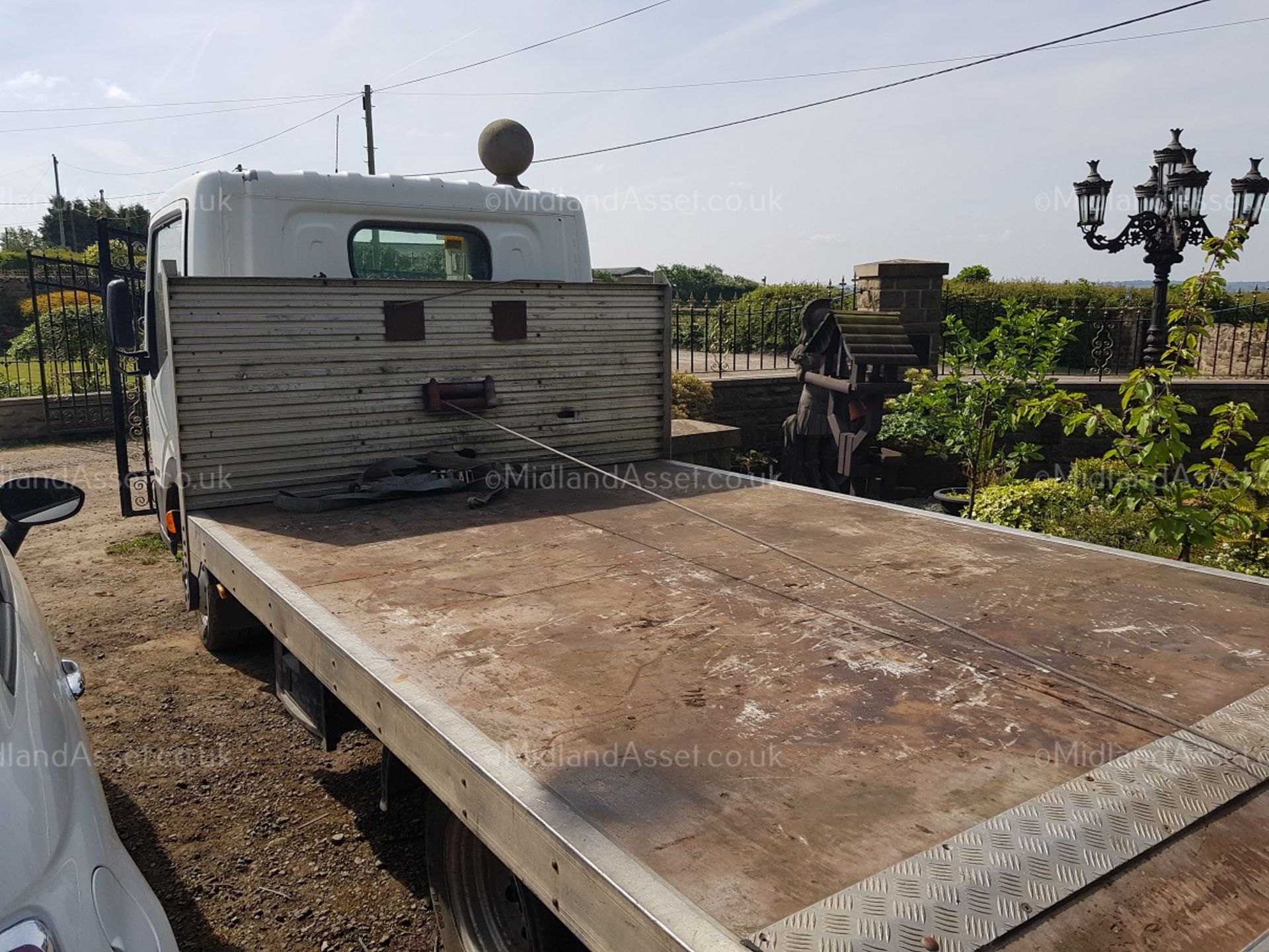 2010/10 REG NISSAN CABSTAR 35.13 S/C MWB WHITE DIESEL RECOVERY WITH WINCH 3500KG *PLUS VAT* - Image 4 of 12