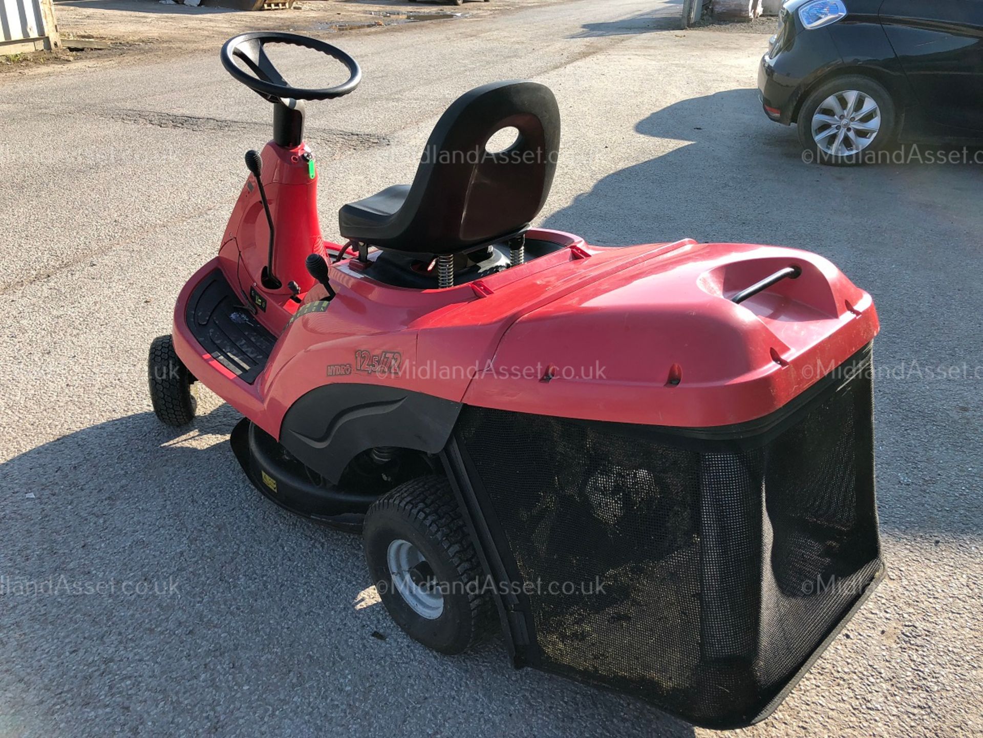 2002 CASTLEGARDEN F72 HYDRO RIDE ON LAWN MOWER *NO VAT* - Image 5 of 8