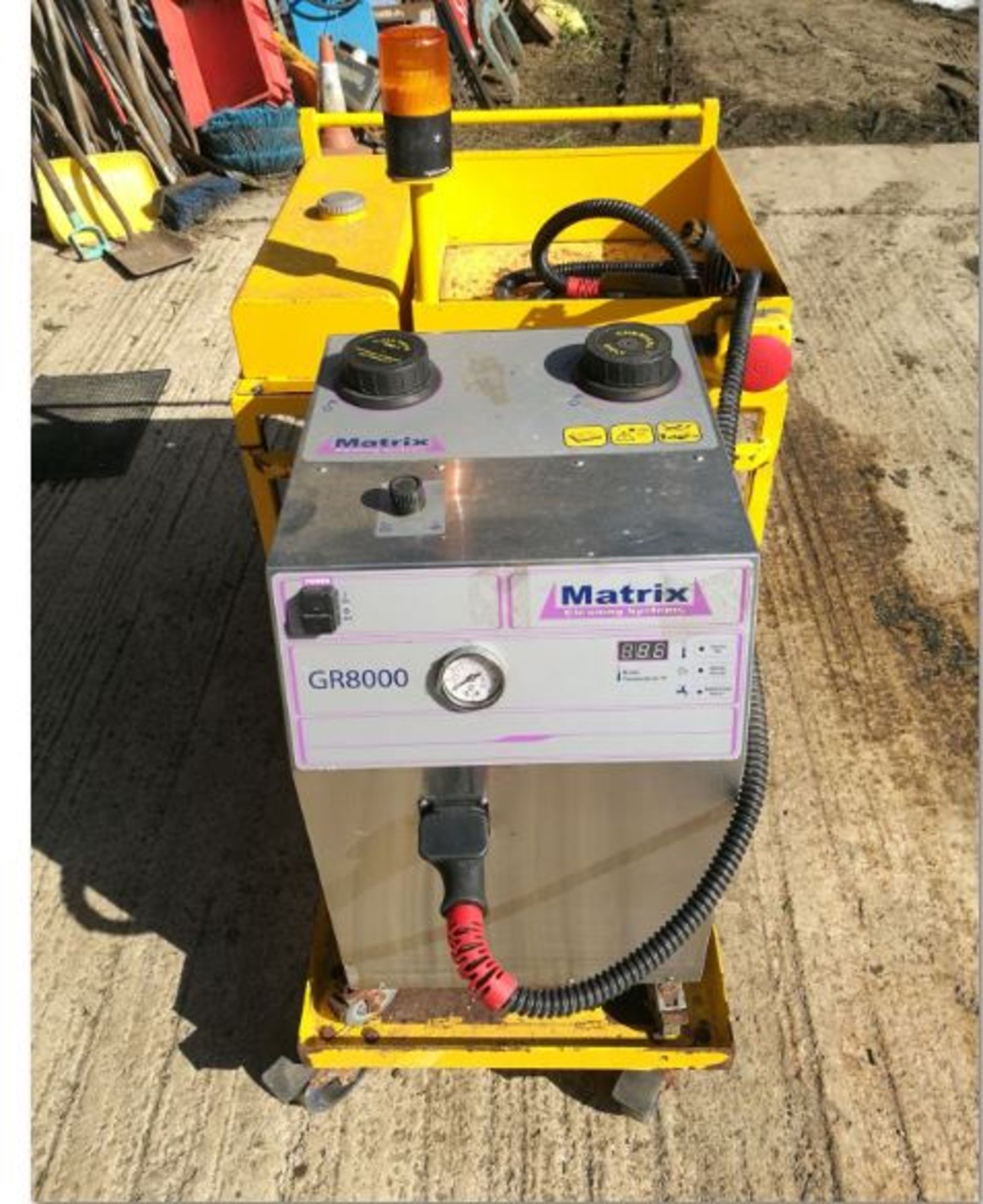 2011 MATRIX CLEANING SYSTEMS GR8000 BUBBLEGUM & GRAFFITI REMOVING MACHINE *PLUS VAT* - Image 3 of 7