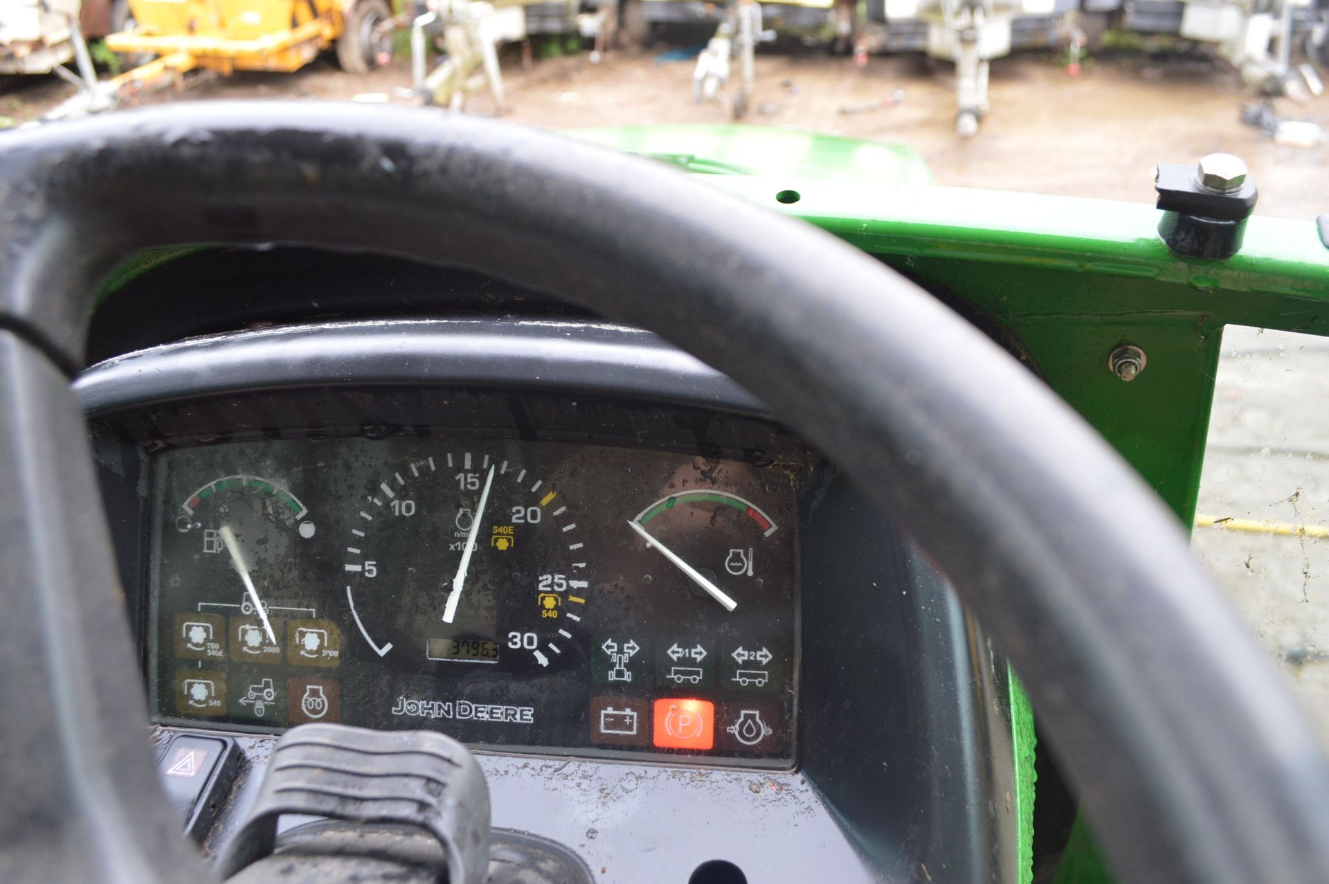 YEAR UNKNOWN JOHN DEERE 4310 4WD RIDE ON MOWER WITH CAB *PLUS VAT* - Image 11 of 11