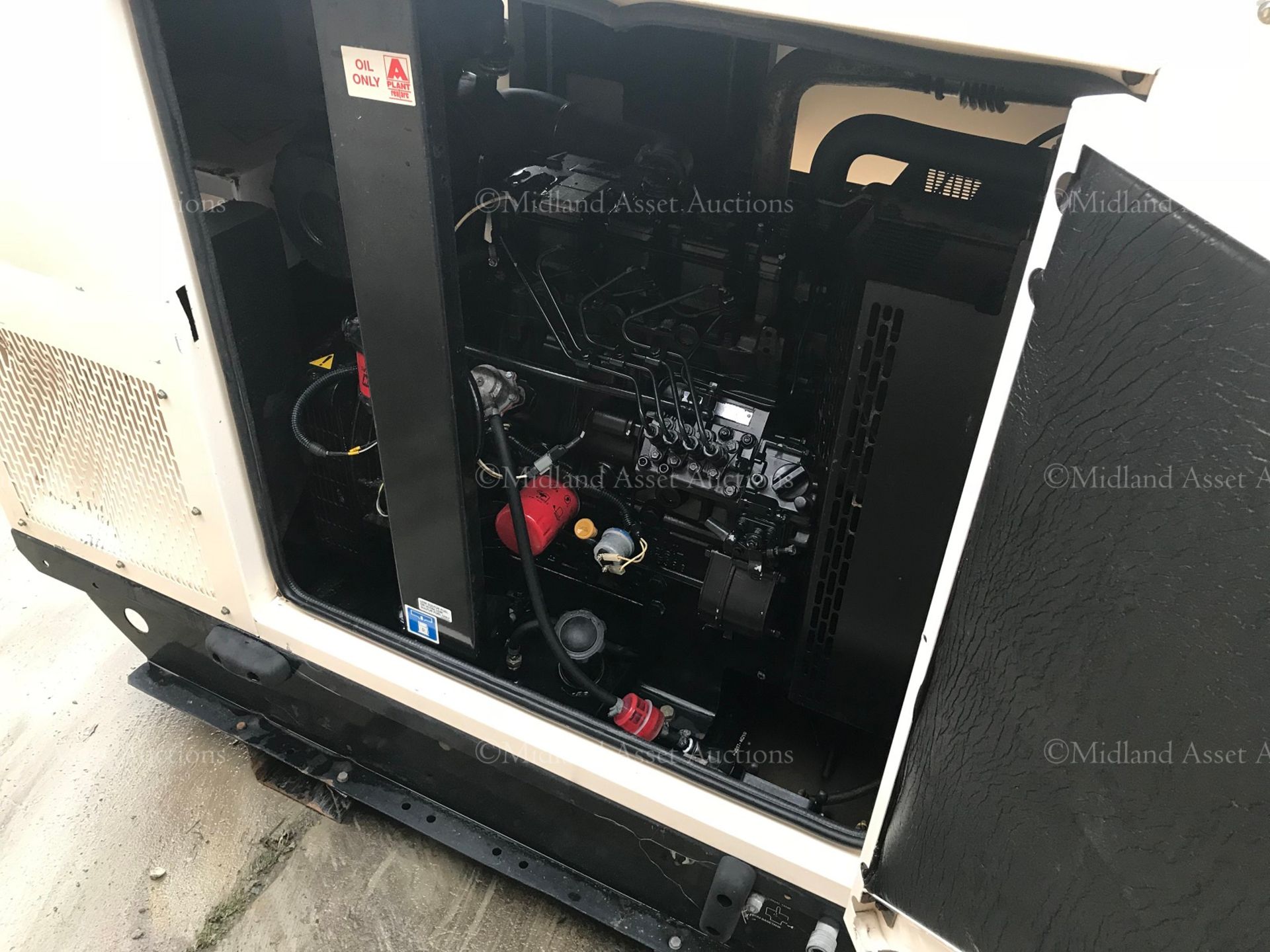 2011 FG WILSON 20KVA SUPER SILENCE GENERATOR, MODEL XD20P4 *PLUS VAT* - Image 6 of 7