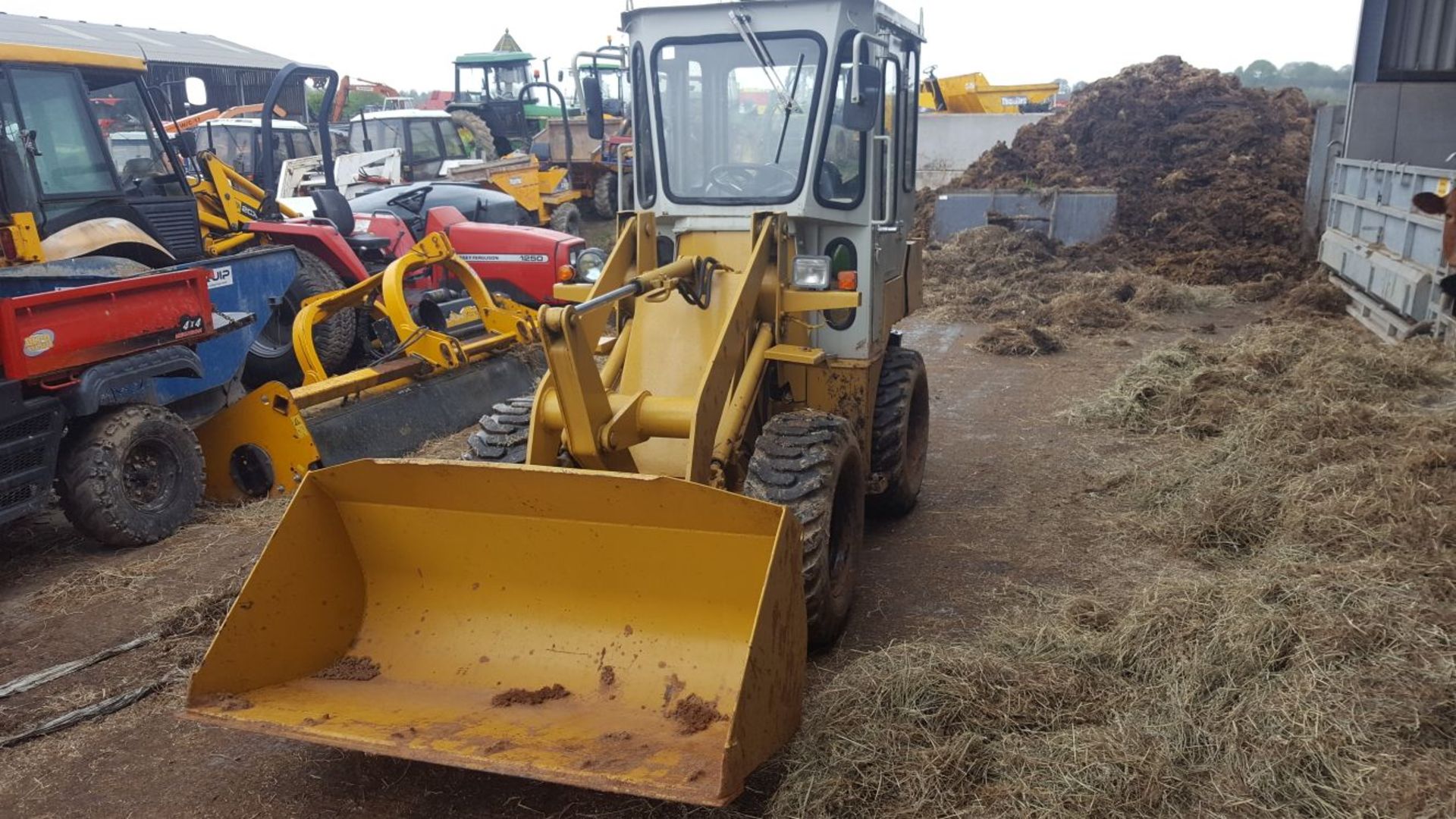 YEAR UNKNOWN YANMAR Y21WA LOADING SHOVEL 4WD, STARTS, DRIVES & LIFTS *PLUS VAT* - Image 3 of 10