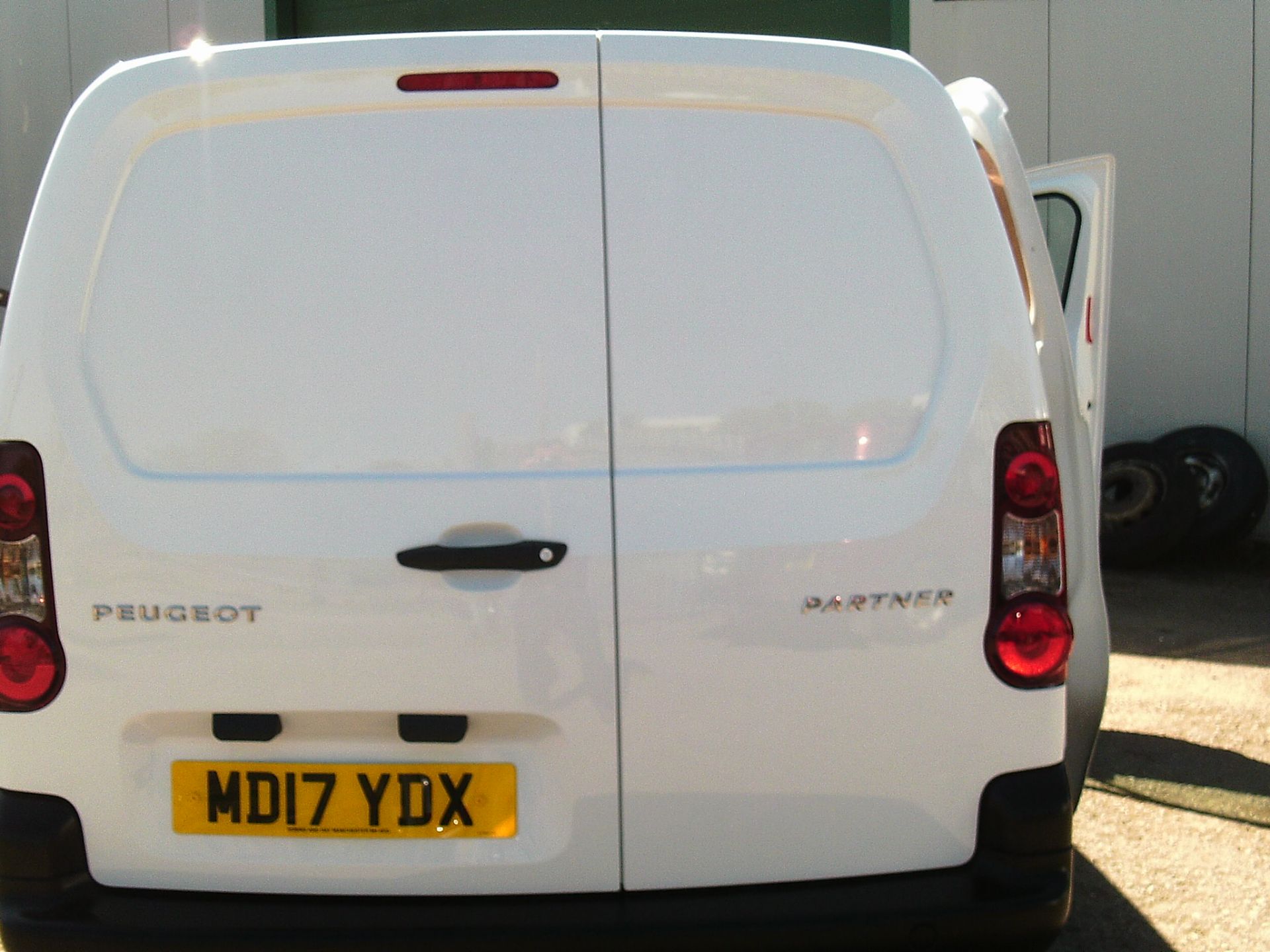 2017/17 REG PEUGEOT PARTNER S L2 BLUE HDI LWB WHITE DIESEL PANEL VAN, SHOWING 0 FORMER KEEPERS - Image 10 of 13