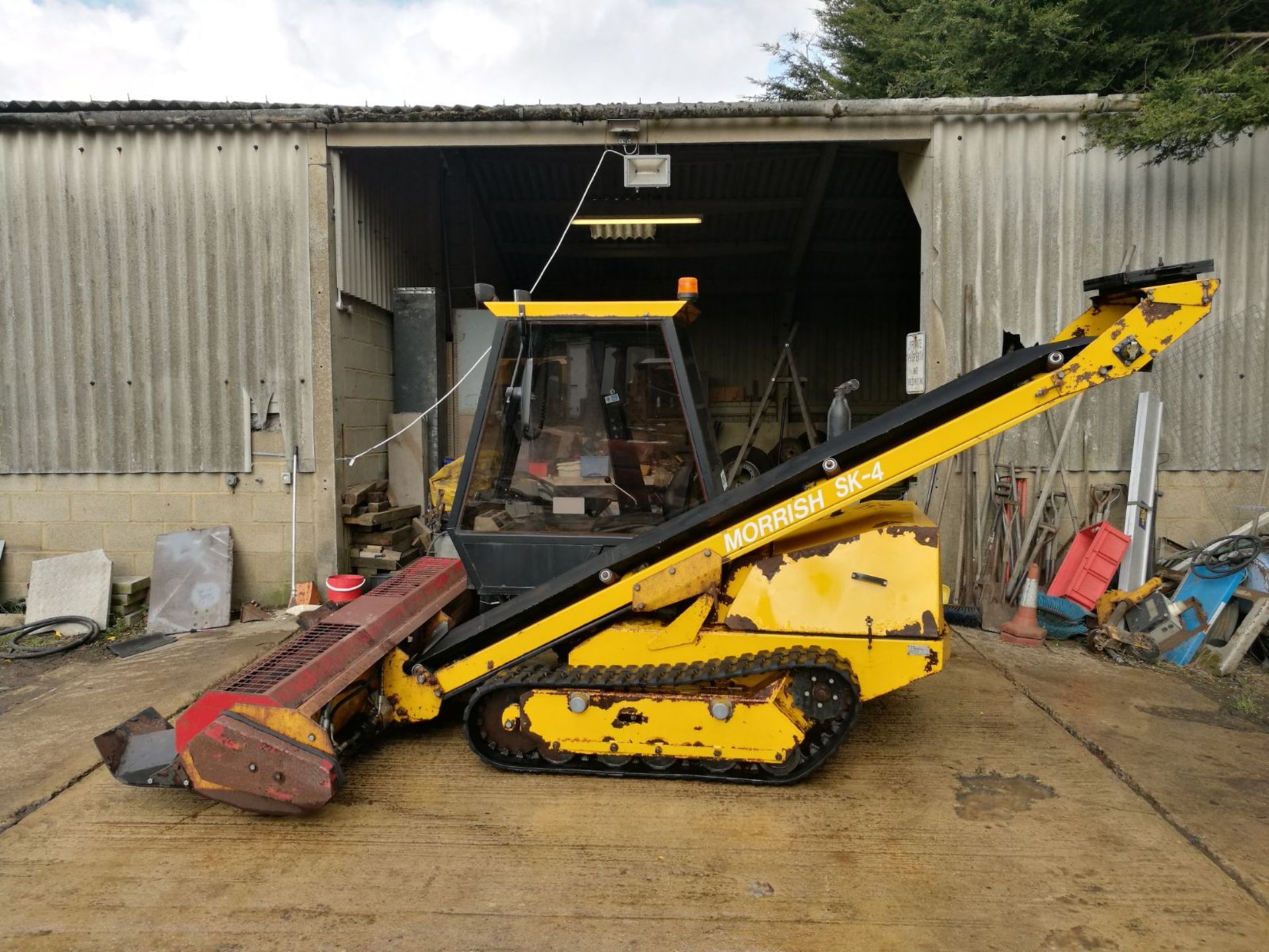 MORRISH ENGINEERING LTD, MODEL SK-4 -250 SAND SKIMMER LOADER *PLUS VAT* - Image 2 of 8