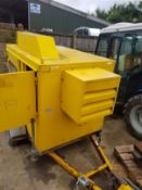 SINGLE AXLE TRAILER WITH YELLOW GENERATOR, SHOWING 52 HOURS *PLUS VAT*