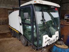 2010 JOHNSTON ROAD SWEEPER, STARTS AND RUNS, SHOWING 1 FORMER KEEPER *PLUS VAT*
