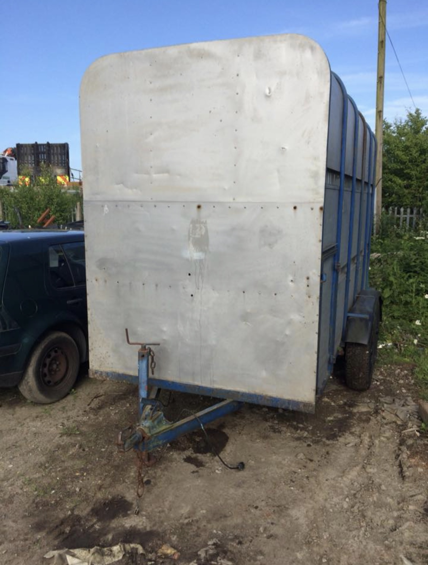 TWIN AXLE CATTLE / HORSE BOX TRAILER, COMES WITH A SPARE WHEEL *NO VAT* - Image 10 of 10