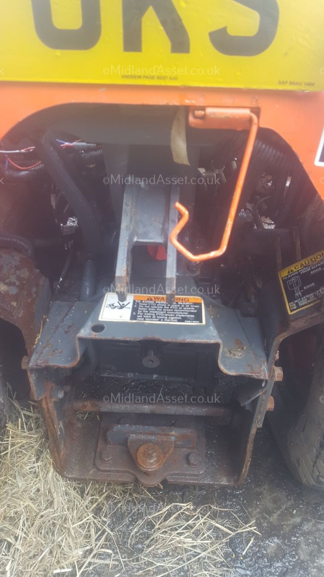 2005 KUBOTA BX2200 TRACTOR MOWER FITTED WITH LA211-1-EU LOADER, STARTS, DRIVES, MOWS AND LIFTS - Image 10 of 12