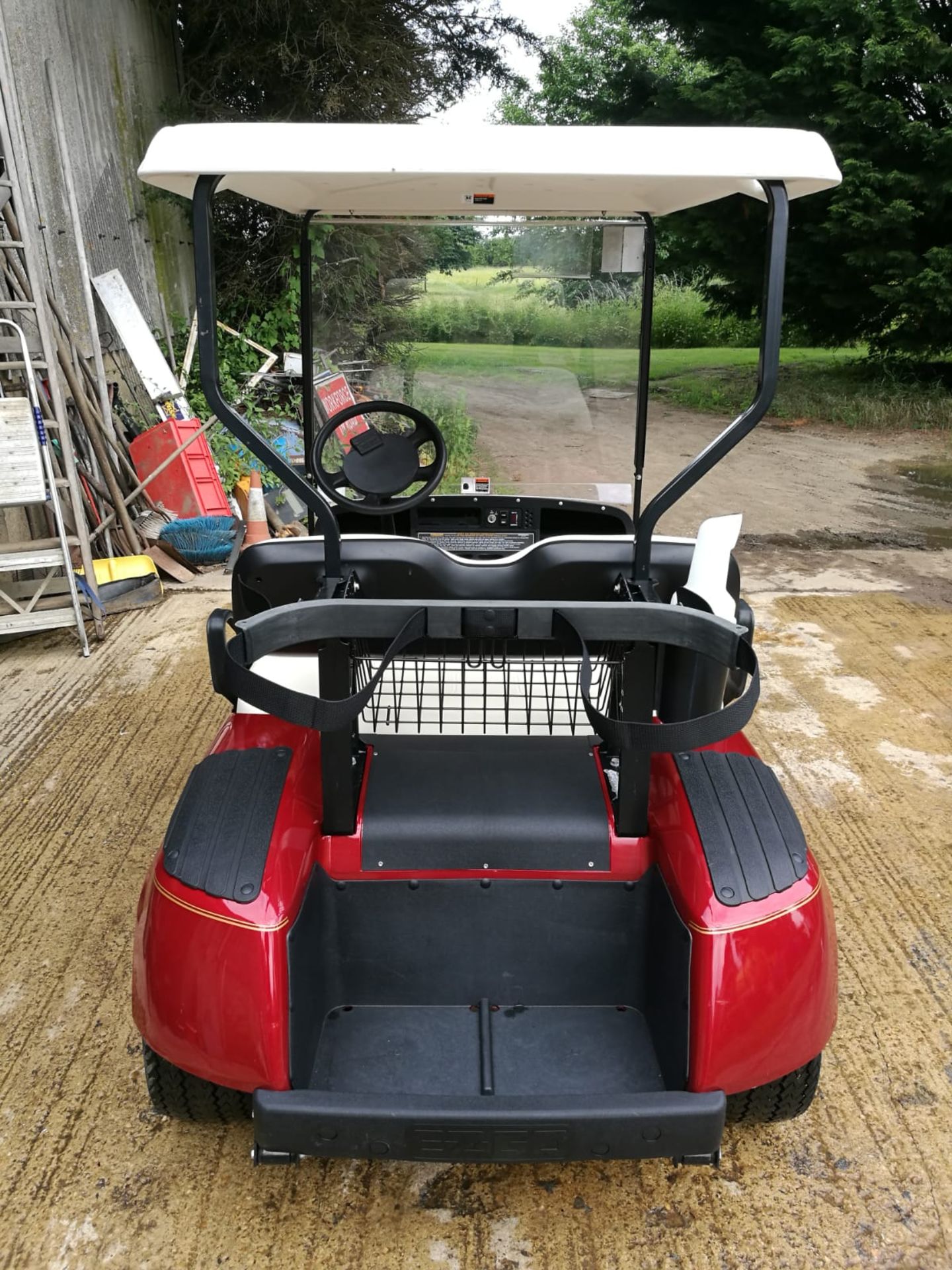 EZGO GOLF BUGGY - ONLY 2 HOURS FROM NEW *PLUS VAT* - Image 5 of 7