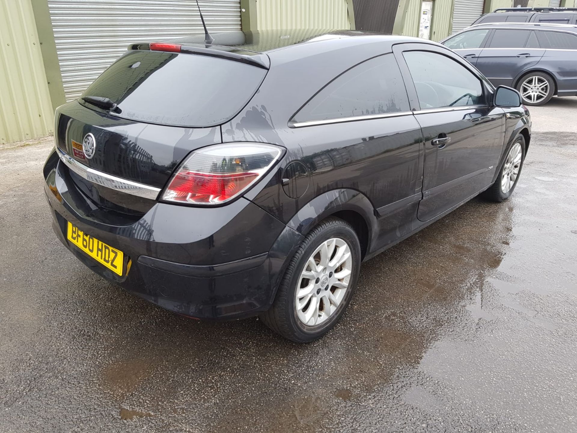 2010/60 REG VAUXHALL ASTRA SRI 88 BLACK PETROL 3 DOOR HATCHBACK *NO VAT* - Image 4 of 9