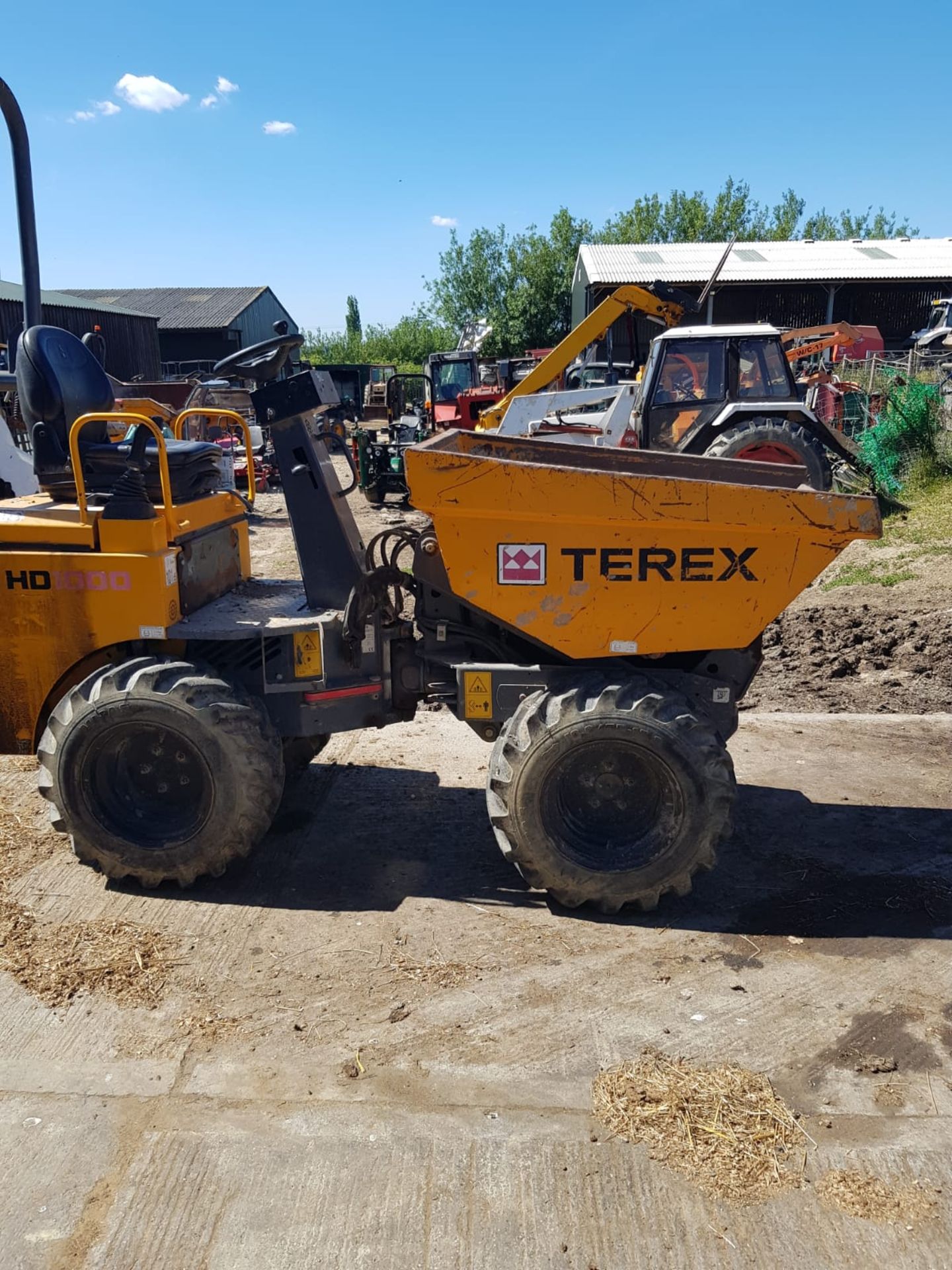 2011 TEREX HD1000 HITIP DUMPER, STARTS, DRIVES AND TIPS *PLUS VAT* - Image 10 of 11