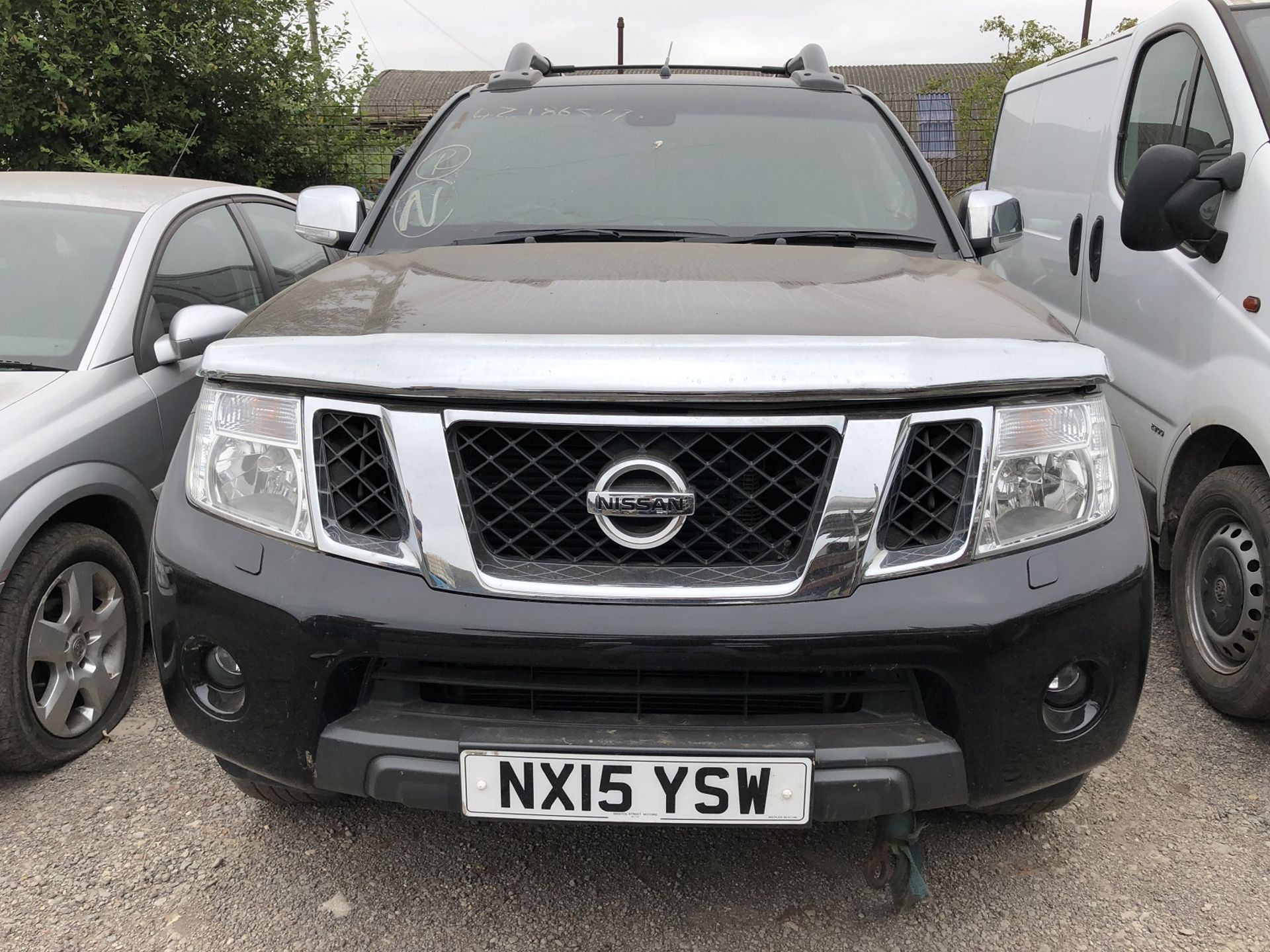 2015/15 REG NISSAN NAVARA TEKNA DCI BLACK DIESEL PICK-UP, SHOWING 0 FORMER KEEPERS *NO VAT* - Image 2 of 23