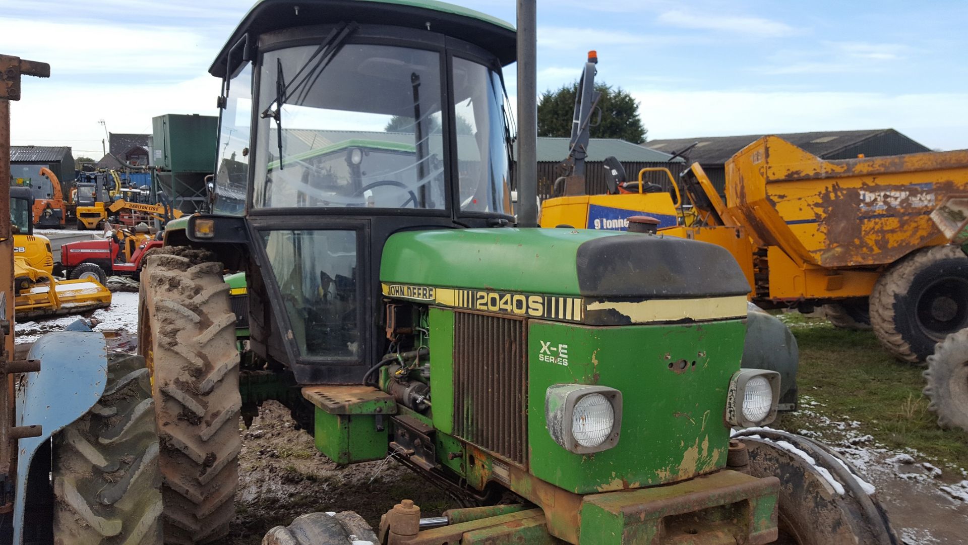 JOHN DEERE 2040S 2WD GREEN/YELLOW DIESEL AGRICULTURAL TRACTOR *PLUS VAT* - Image 2 of 9