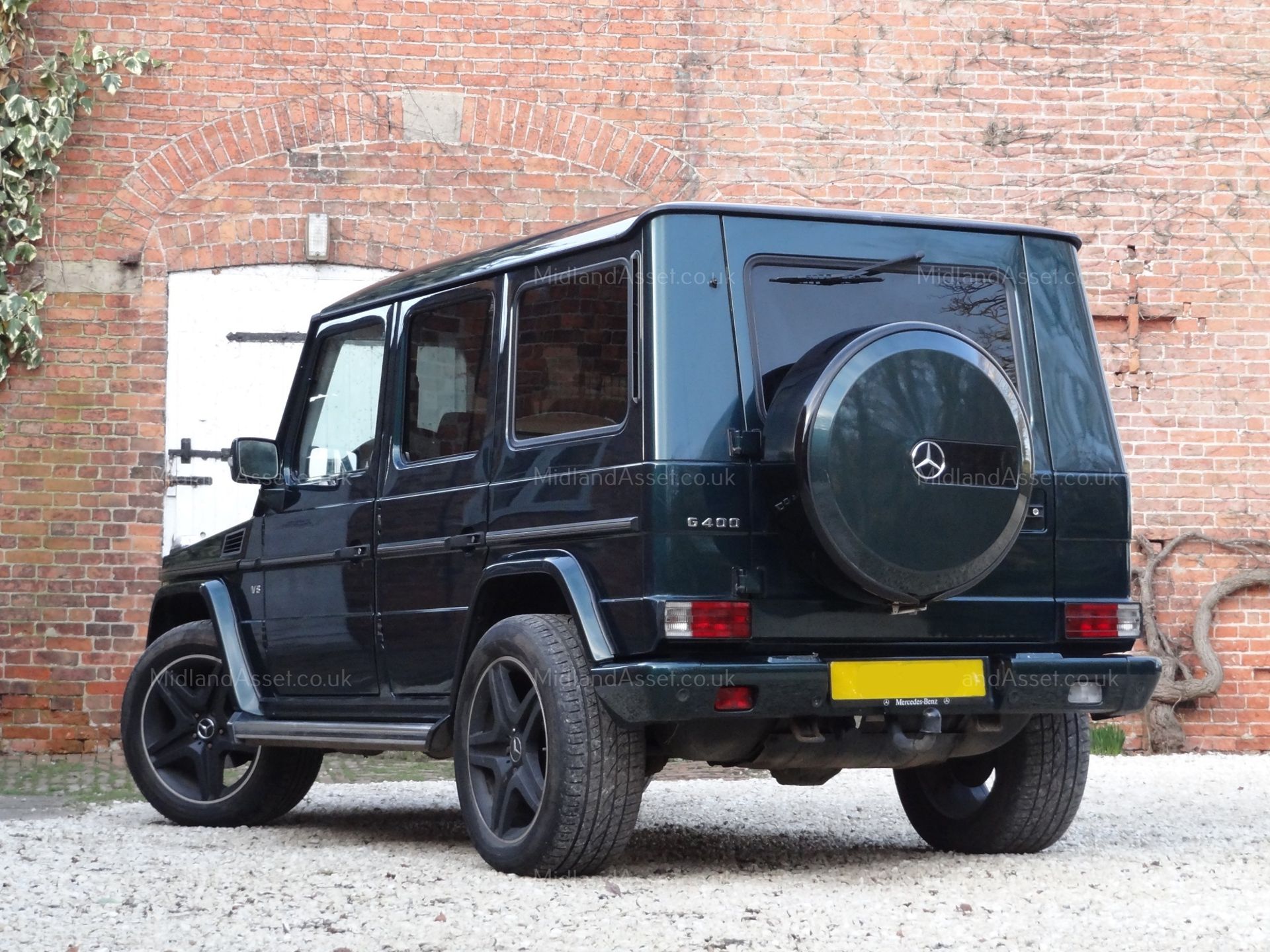 2004 MERCEDES-BENZ G WAGON G400 AMG LINE LIGHT 4X4 UTILITY, SHOWING 0 FORMER KEEPERS - Image 3 of 16