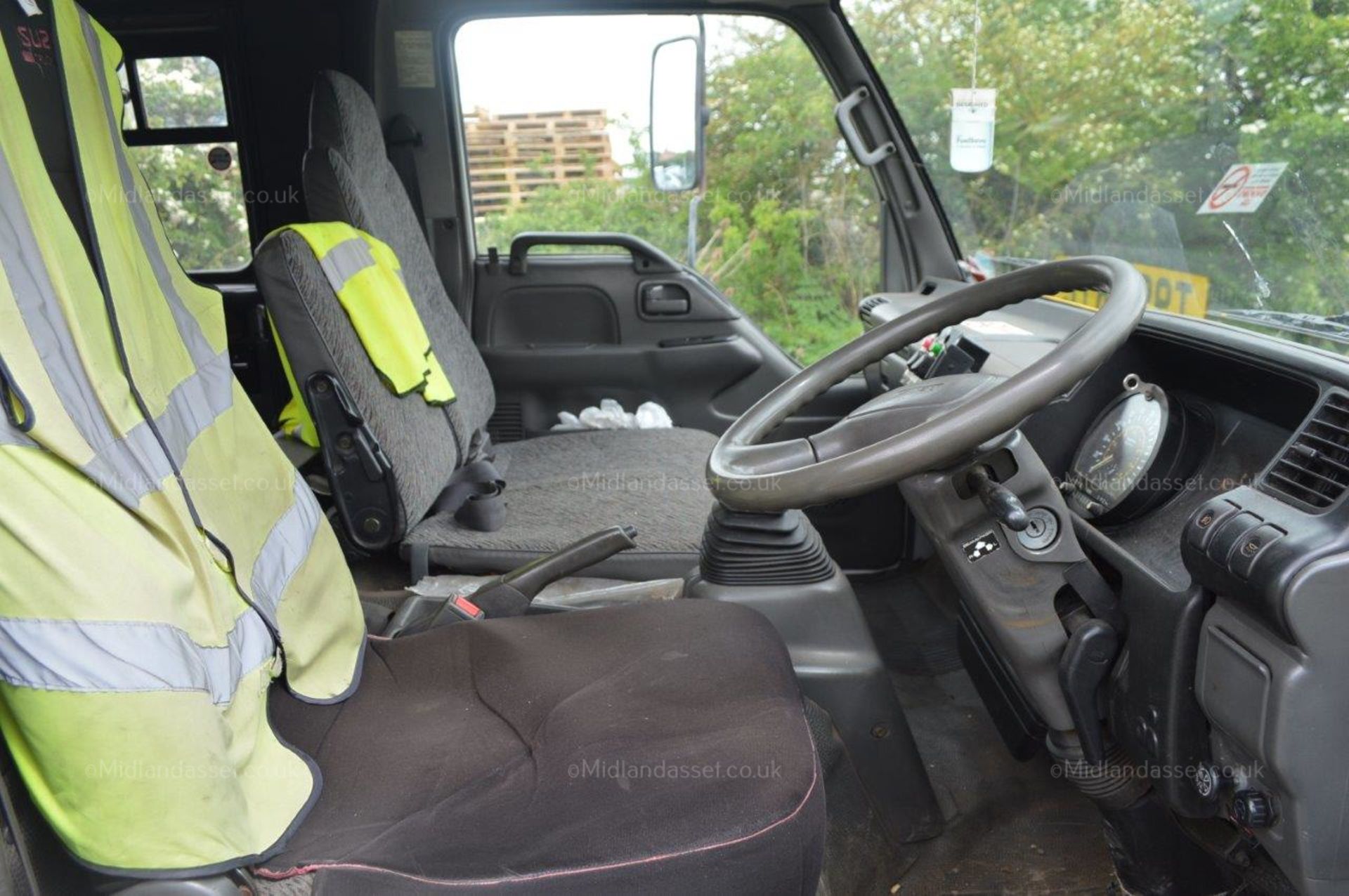 1999 ISUZU NKR 69 EA 7.5 TONNE TILT AND SLIDE RECOVERY TRUCK WITH SPEC LIFT *PLUS VAT* - Image 8 of 24