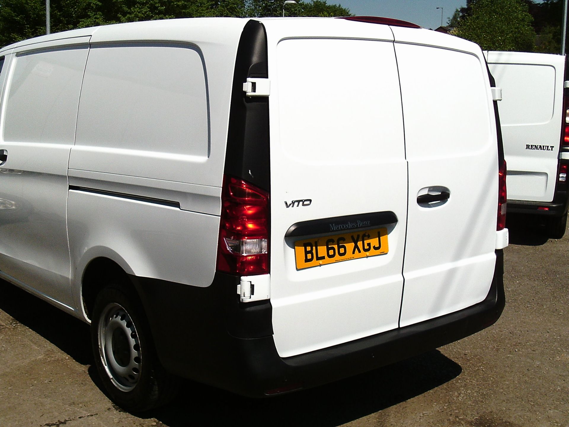 2016/66 REG MERCEDES-BENZ VITO 109 CDI LWB DIESEL PANEL VAN, SHOWING 1 FORMER KEEPER *PLUS VAT* - Image 5 of 11