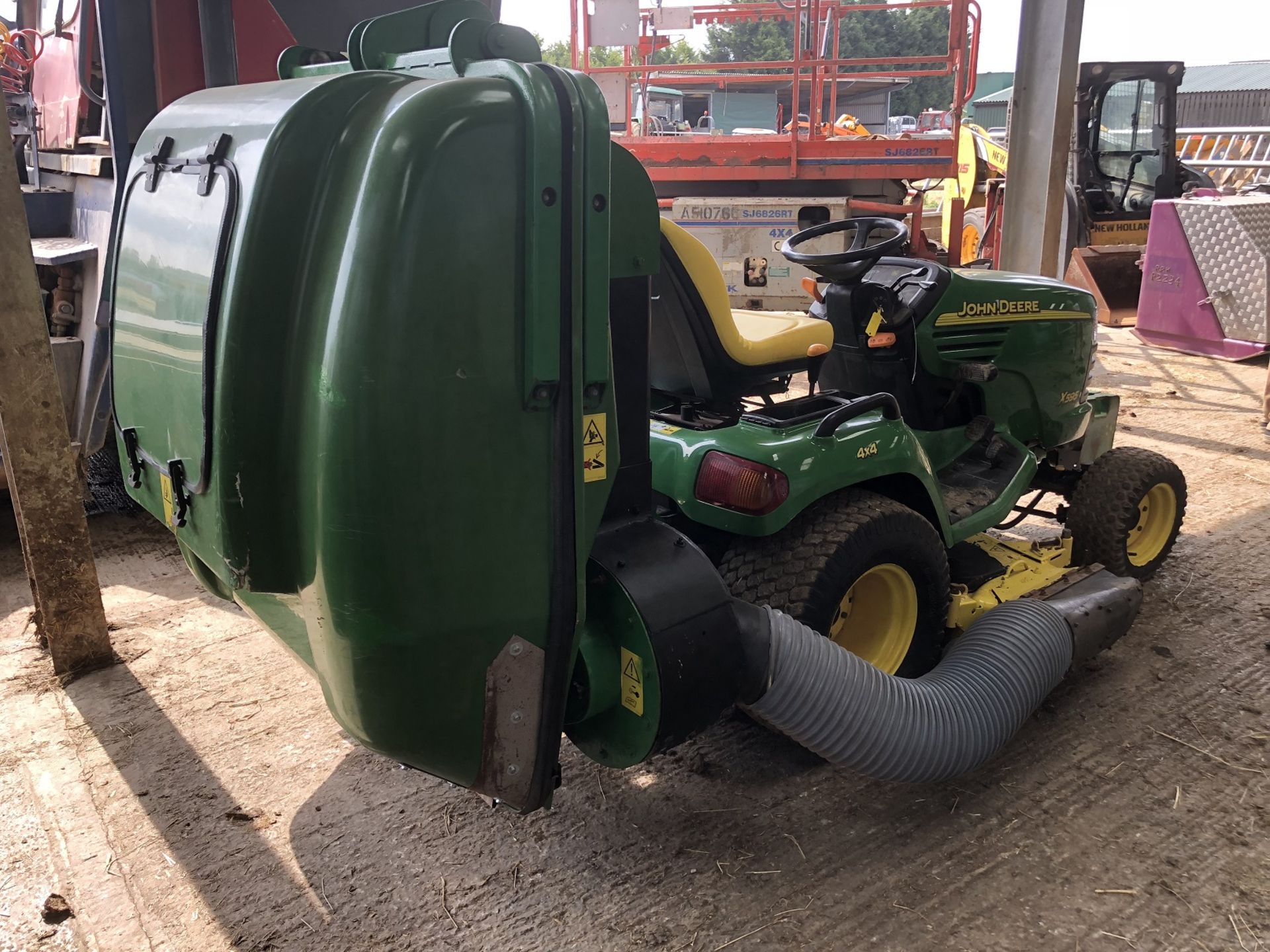 JOHN DEERE X595 RIDE ON DIESEL LAWN MOWER, IN WORKING ORDER *PLUS VAT* - Image 7 of 10