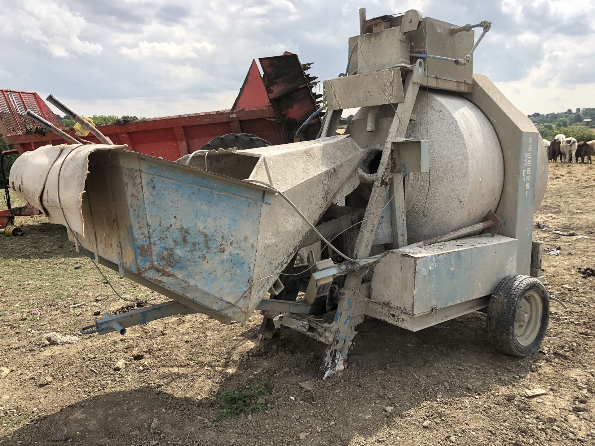 2003 MESSERSI F-750/E REVERSE GEAR SELF LOADING CONCRETE MIXER, TOWABLE SINGLE AXLE *PLUS VAT* - Image 3 of 7