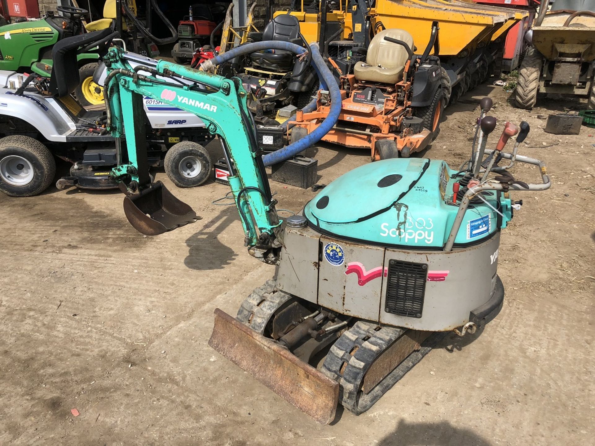 YANMAR BO3 SCOOPY TRACKED MINI DIGGER / EXCAVATOR *PLUS VAT*