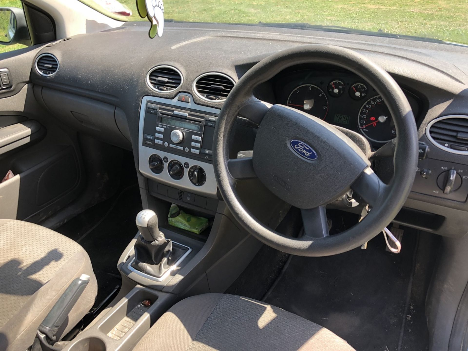 2006/06 REG FORD FOCUS LX TDCI 90, SHOWING 2 FORMER KEEPERS - Image 16 of 18