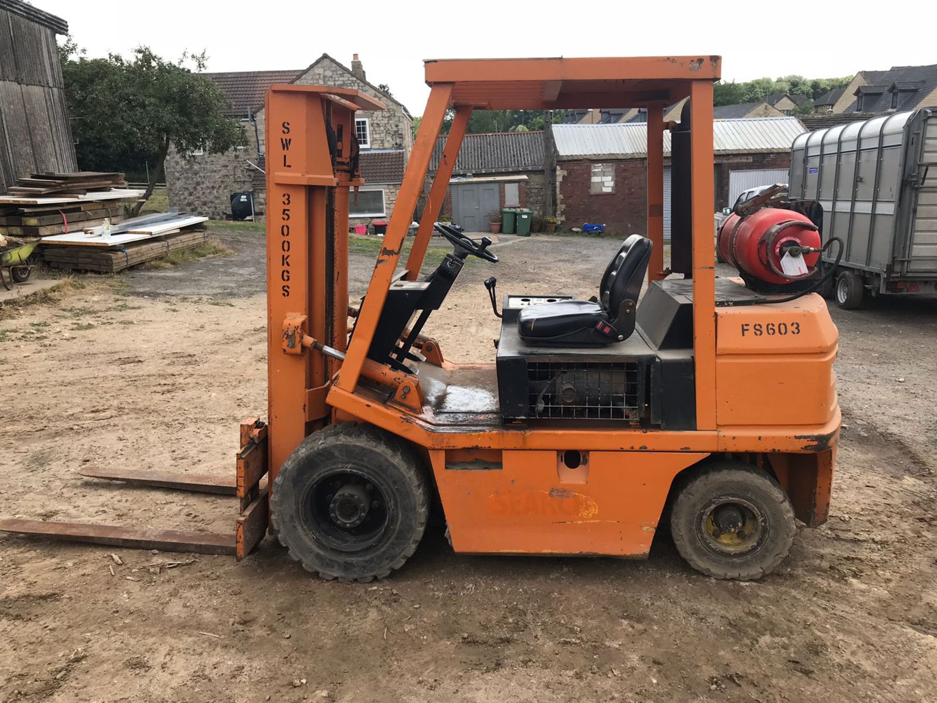 LANSING HENLEY GAS FORKLIFT MODEL 7 *PLUS VAT* - Image 4 of 9