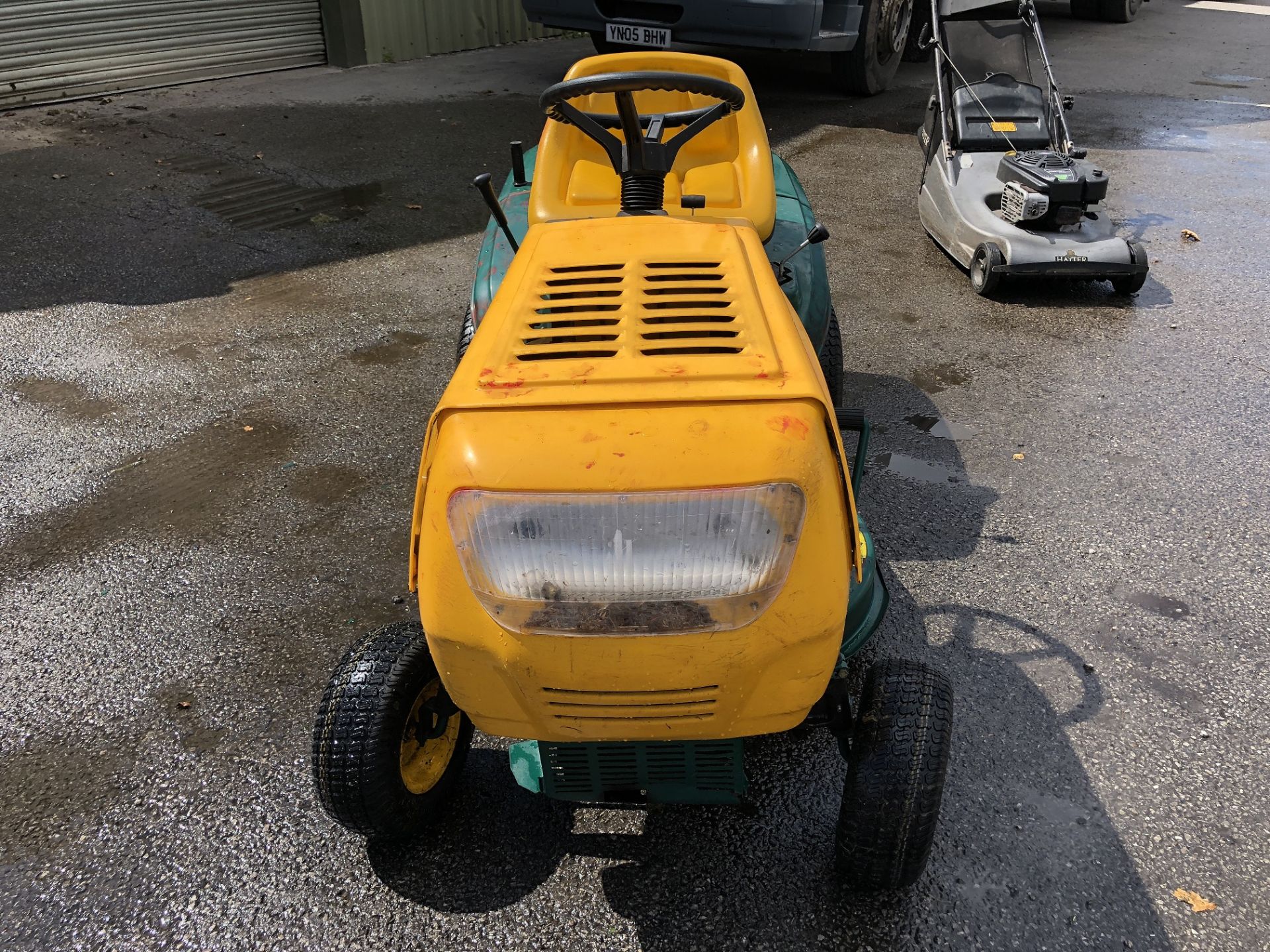 YARD-MAN BY MTD TA 4140 RIDE ON PETROL LAWN MOWER *NO VAT* - Image 2 of 10