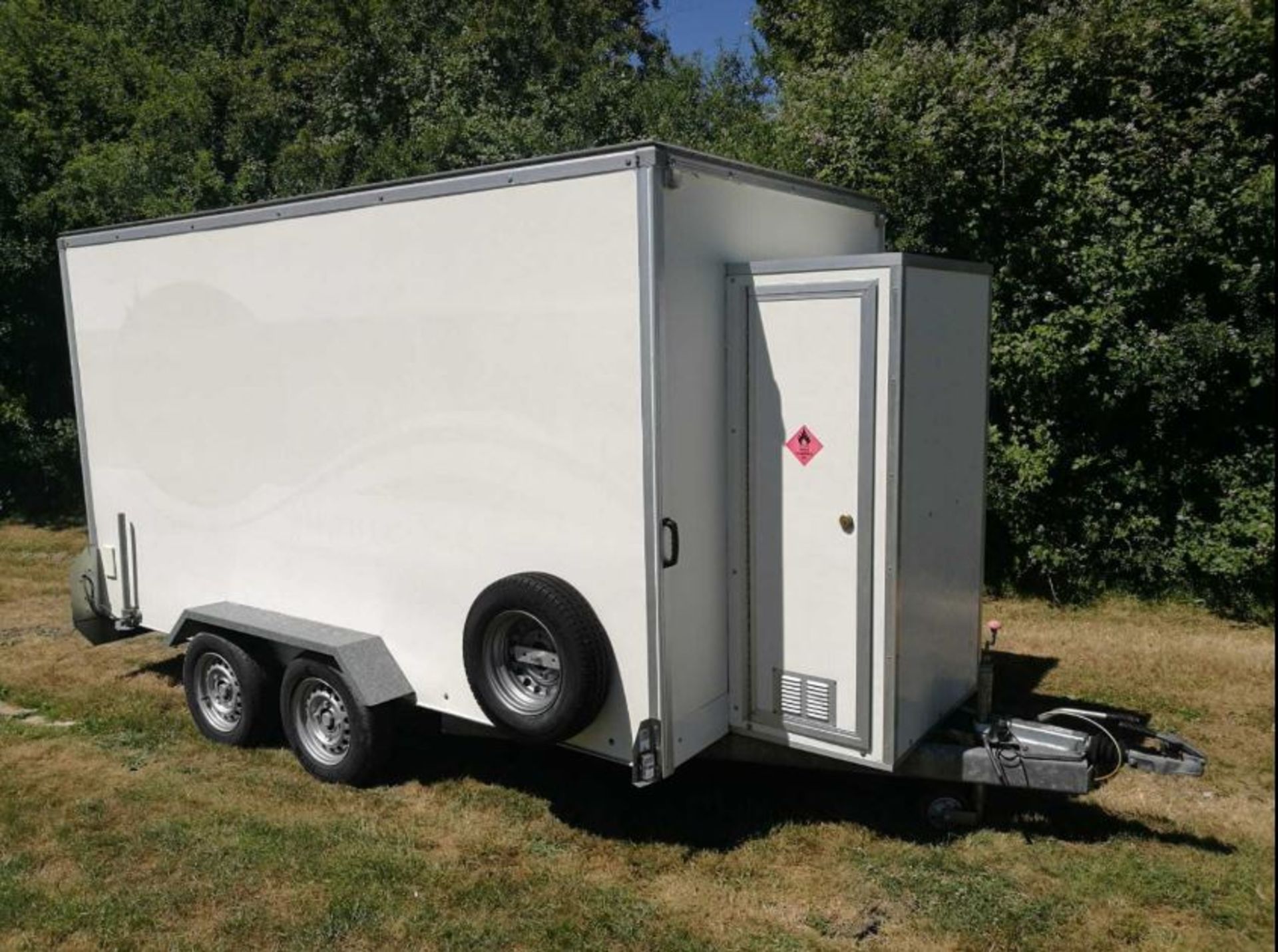 LYNTON TRAILERS CATERING EXHIBITION TRAILER C/W POPCORN EQUIPMENT - Image 4 of 6