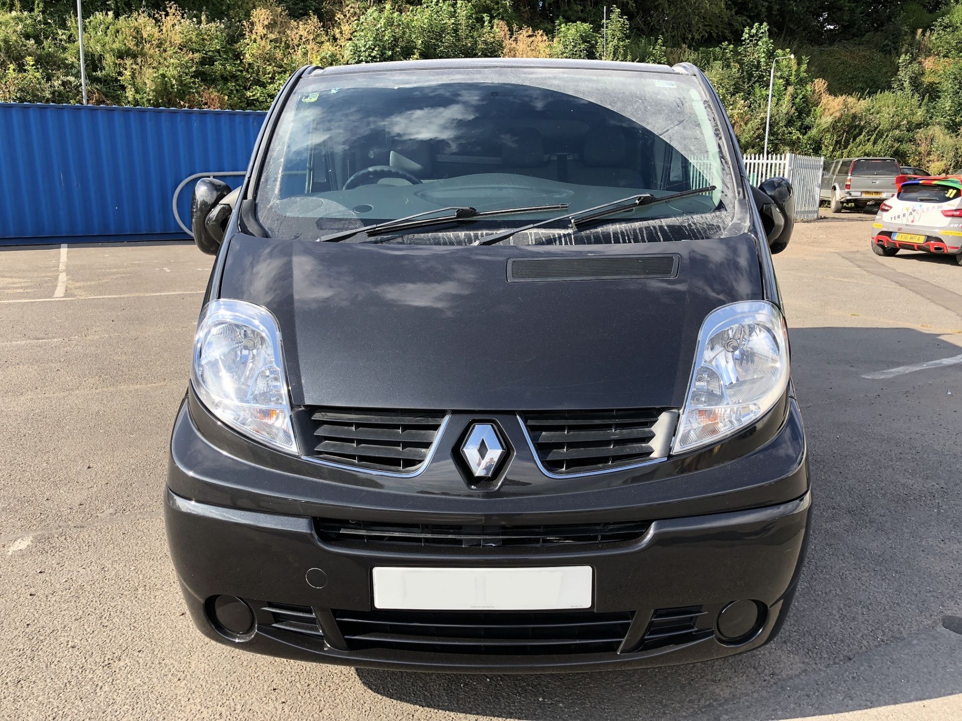 2011/11 REG RENAULT TRAFIC LL29 SPORT DCI 115 BLACK DIESEL PANEL VAN - 26K MILES! *NO VAT* - Image 2 of 15