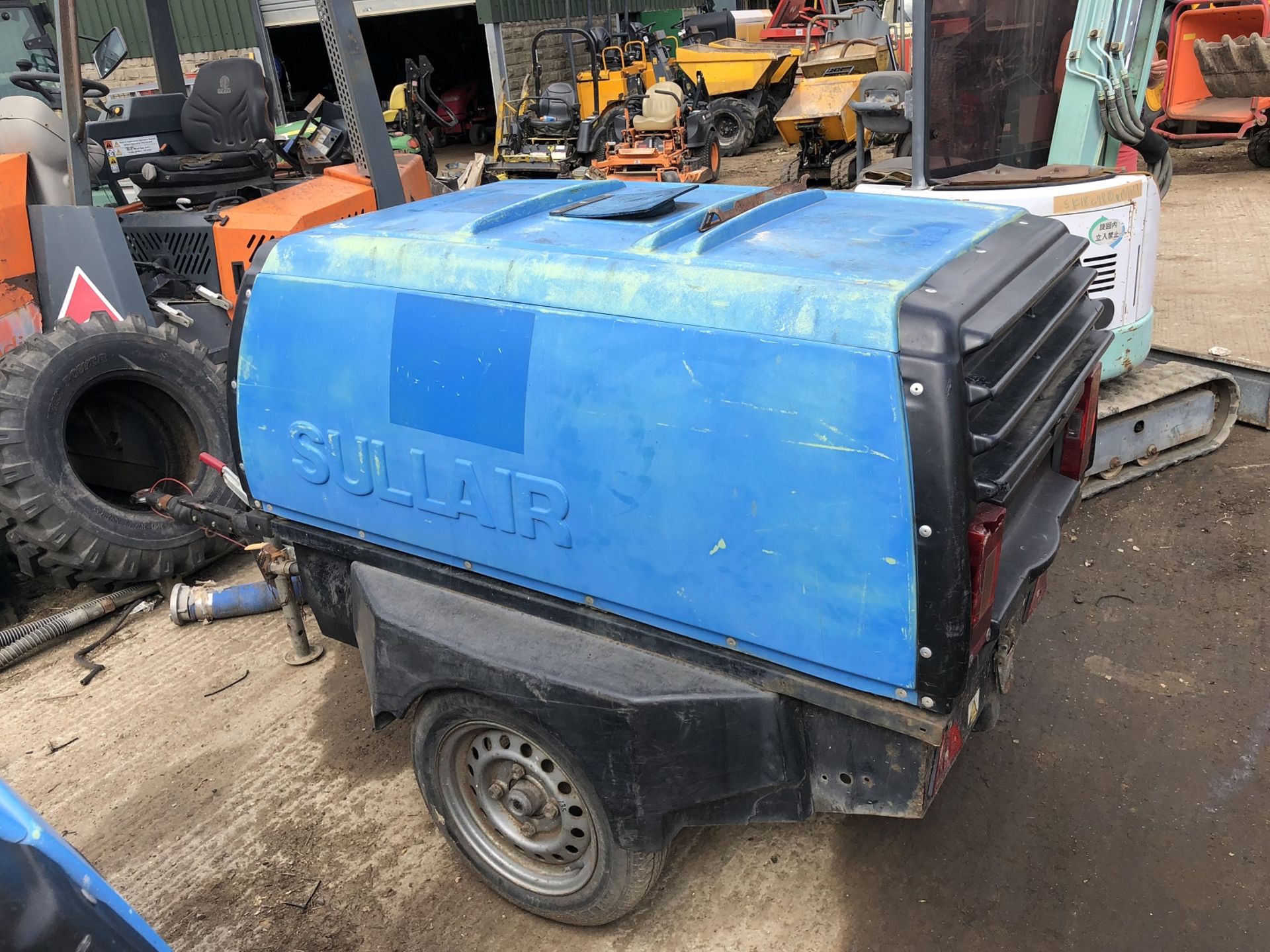 TOWABLE SINGLE AXLE SULLAIR 45 COMPRESSOR, UP TO 4 AVAILABLE *PLUS VAT* - Image 3 of 5