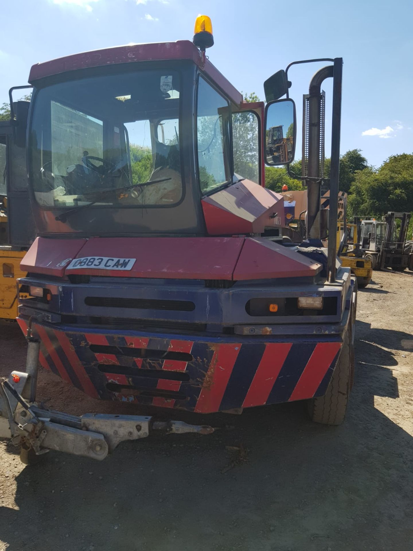 2003 TERBERG RT222 SHUNTER / TERMINAL TRACTORS 25 TON CAPACITY, STARTS, RUNS AND DRIVES *PLUS VAT* - Image 3 of 12