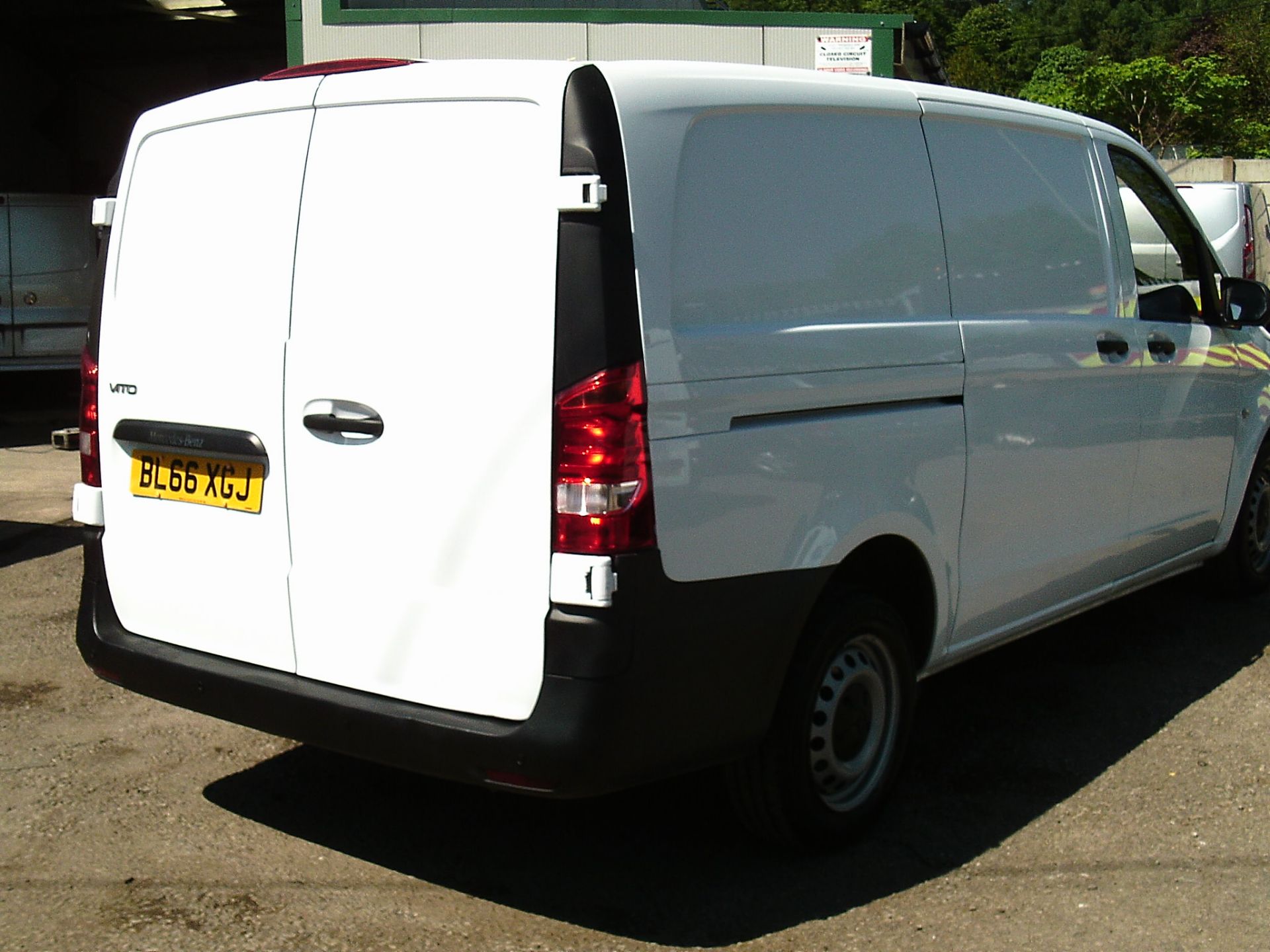 2016/66 REG MERCEDES-BENZ VITO 109 CDI LWB DIESEL PANEL VAN, SHOWING 1 FORMER KEEPER *PLUS VAT* - Image 6 of 11