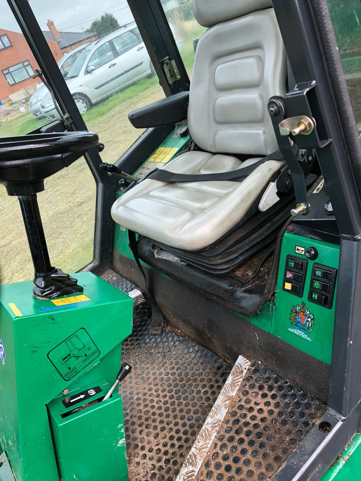 RANSOMES COMMANDER 3520 CYLINDER MOWER, FULL GLASS CAB *PLUS VAT* - Image 12 of 15