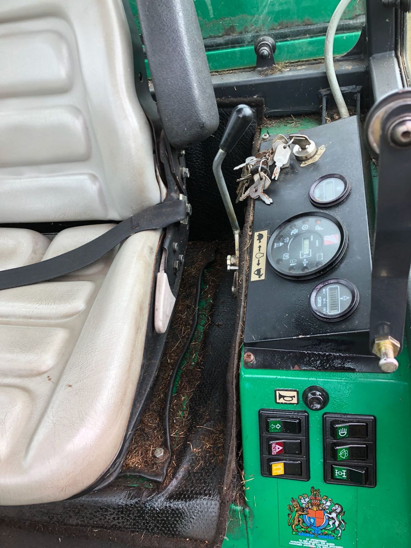 RANSOMES COMMANDER 3520 CYLINDER MOWER, FULL GLASS CAB *PLUS VAT* - Image 14 of 15