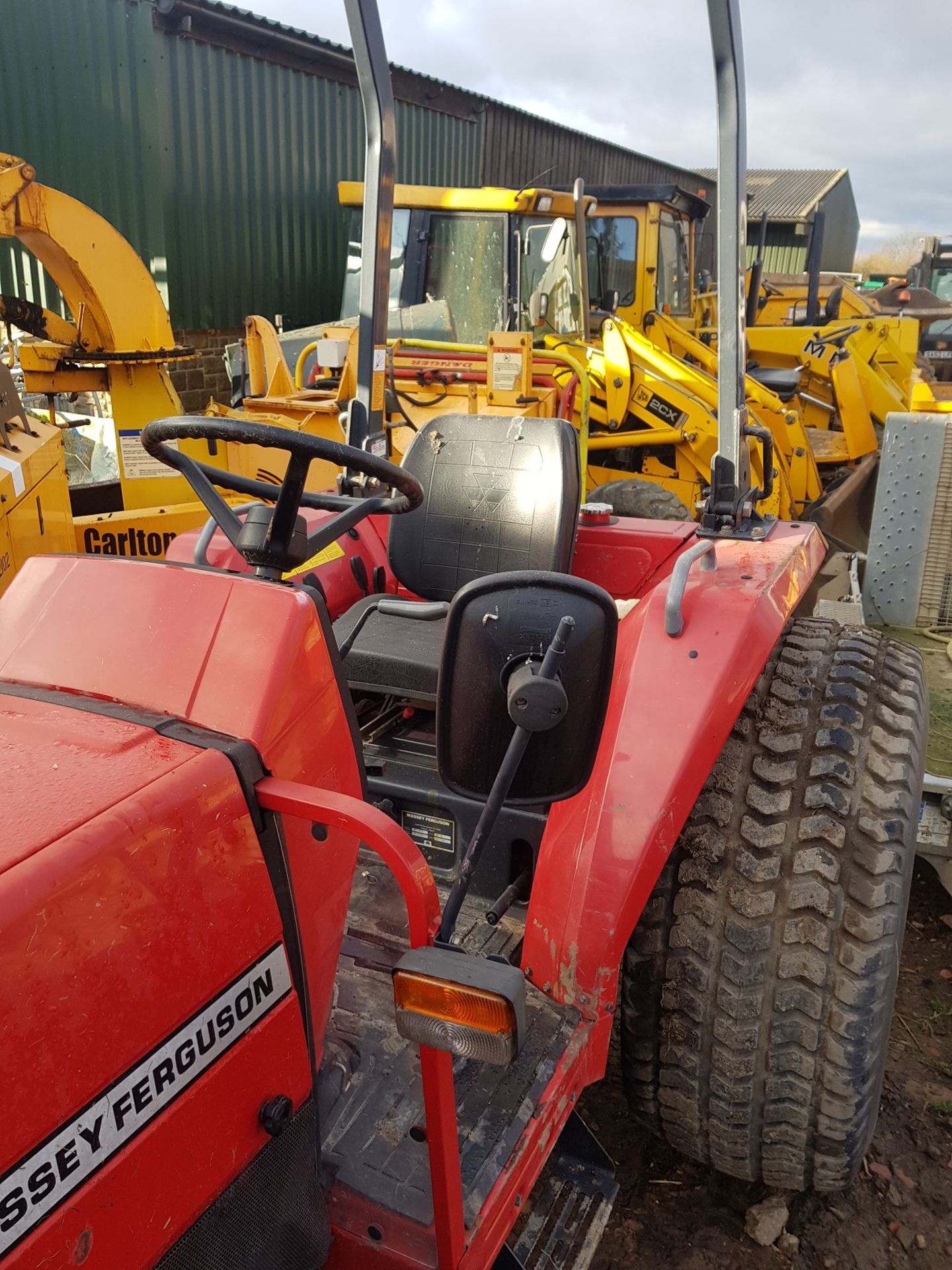 MASSEY FERGUSON 1250 TRACTOR, SHOWING 1,601 HOURS (UNVERIFIED) *PLUS VAT* - Image 6 of 7