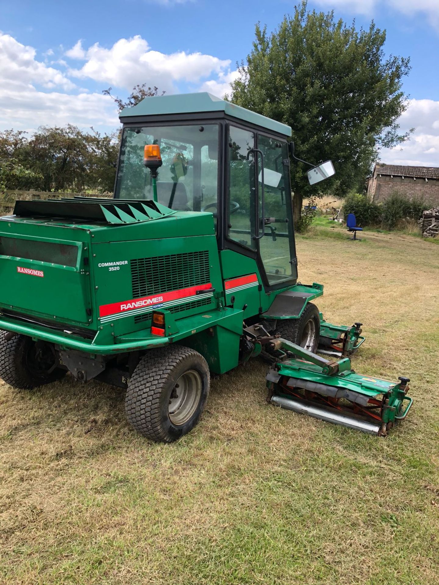 RANSOMES COMMANDER 3520 CYLINDER MOWER, FULL GLASS CAB *PLUS VAT* - Image 9 of 15