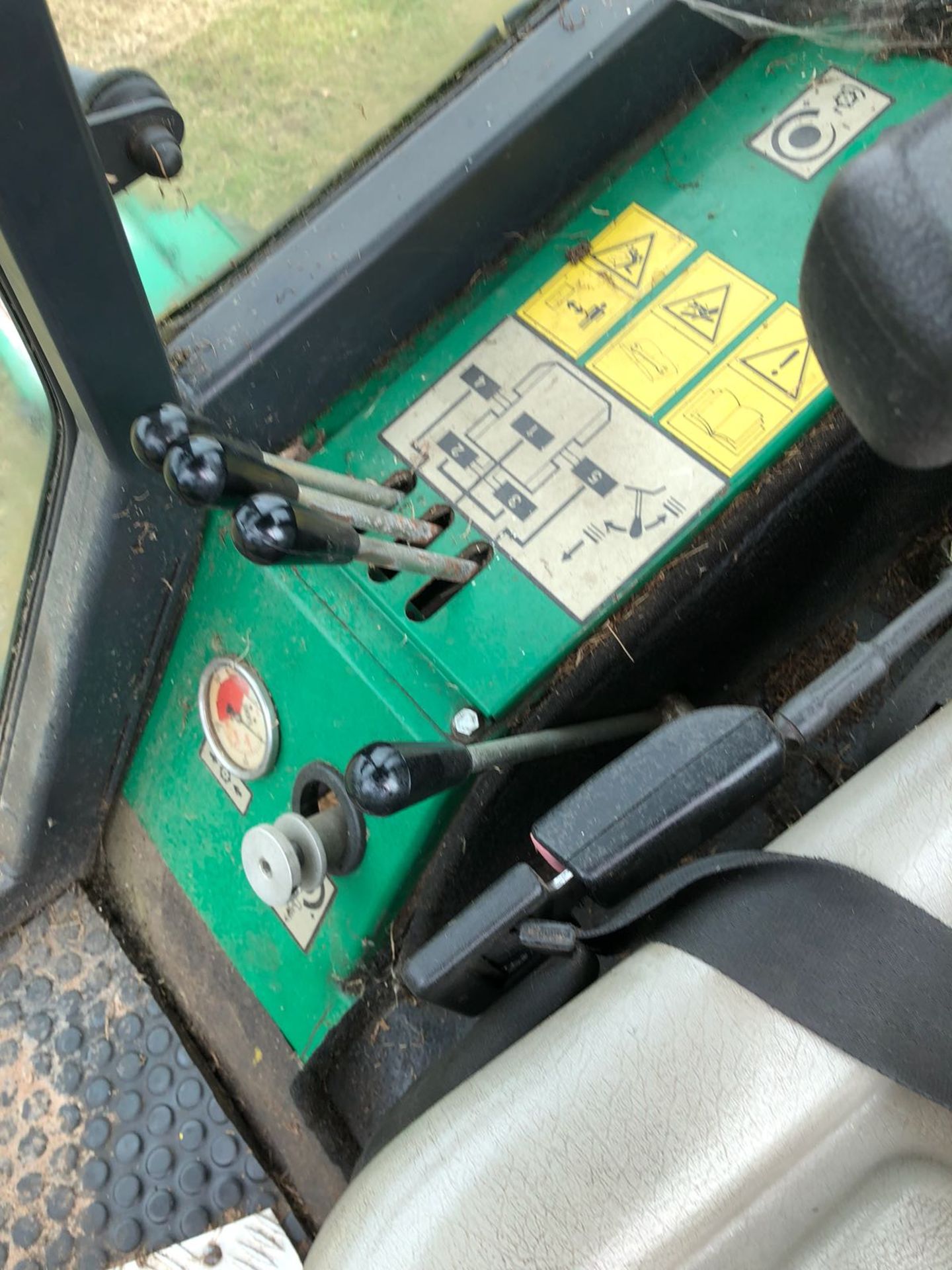 RANSOMES COMMANDER 3520 CYLINDER MOWER, FULL GLASS CAB *PLUS VAT* - Image 13 of 15