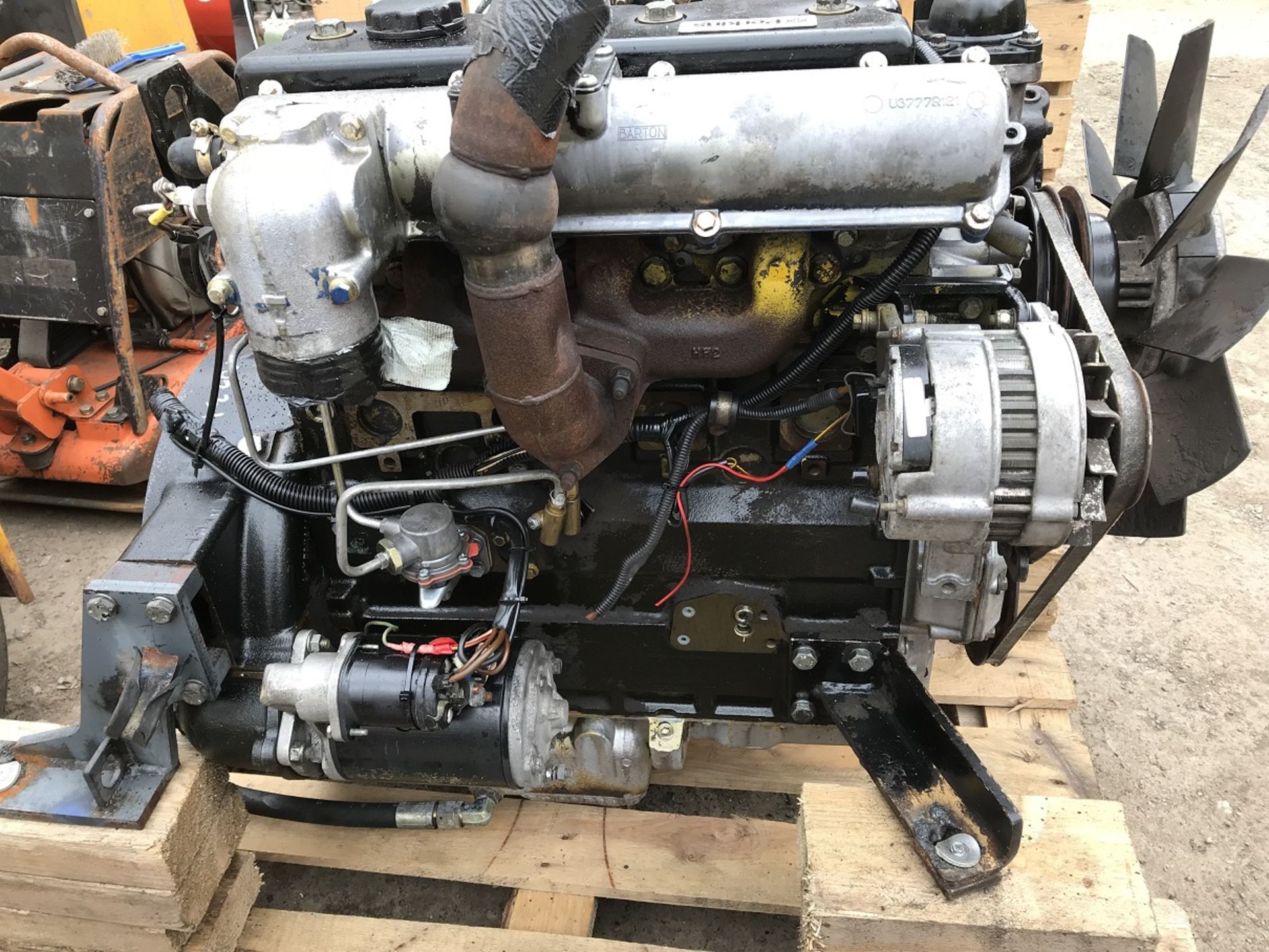 PERKINS 4 CYLINDER DIESEL ENGINE *PLUS VAT*