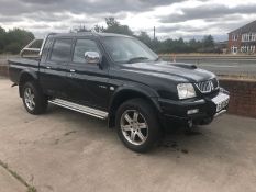 2005/55 REG MITSUBISHI L200 ANIMAL LWB 4WD BLACK DIESEL PICK-UP, SHOWING 3 FORMER KEEPERS *NO VAT*