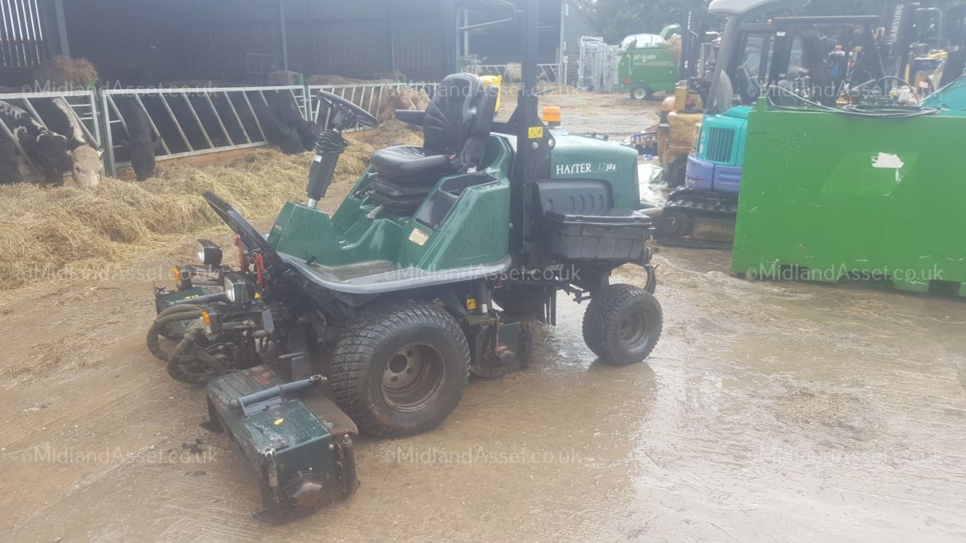 2009 HAYTER 3 GANG MOWER, STARTS, DRIVES & MOWS *PLUS VAT*