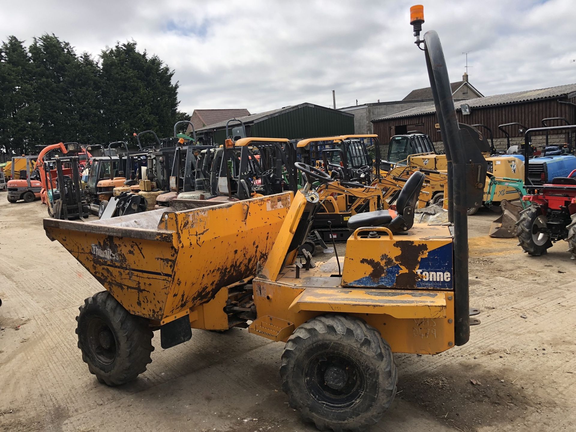 2007 THWAITES 3 TONNE DUMPER TRUCK, STARTS, RUNS AND TIPS *PLUS VAT* - Image 3 of 5