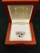 18CT WHITE AND ROSE GOLD DIAMOND CLUSTER STYLE RING *NO VAT*