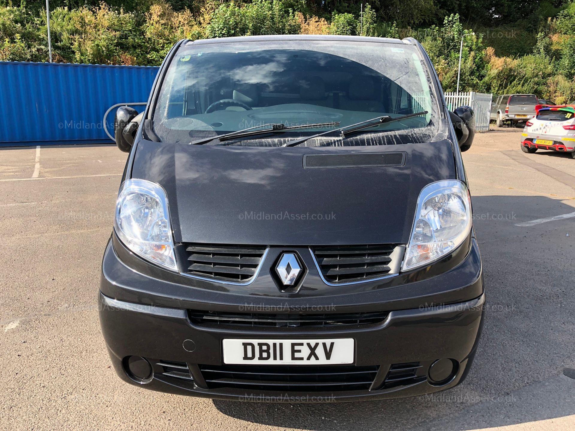 2011/11 REG RENAULT TRAFIC LL29 SPORT DCI 115 BLACK DIESEL PANEL VAN *NO VAT* - Image 2 of 15