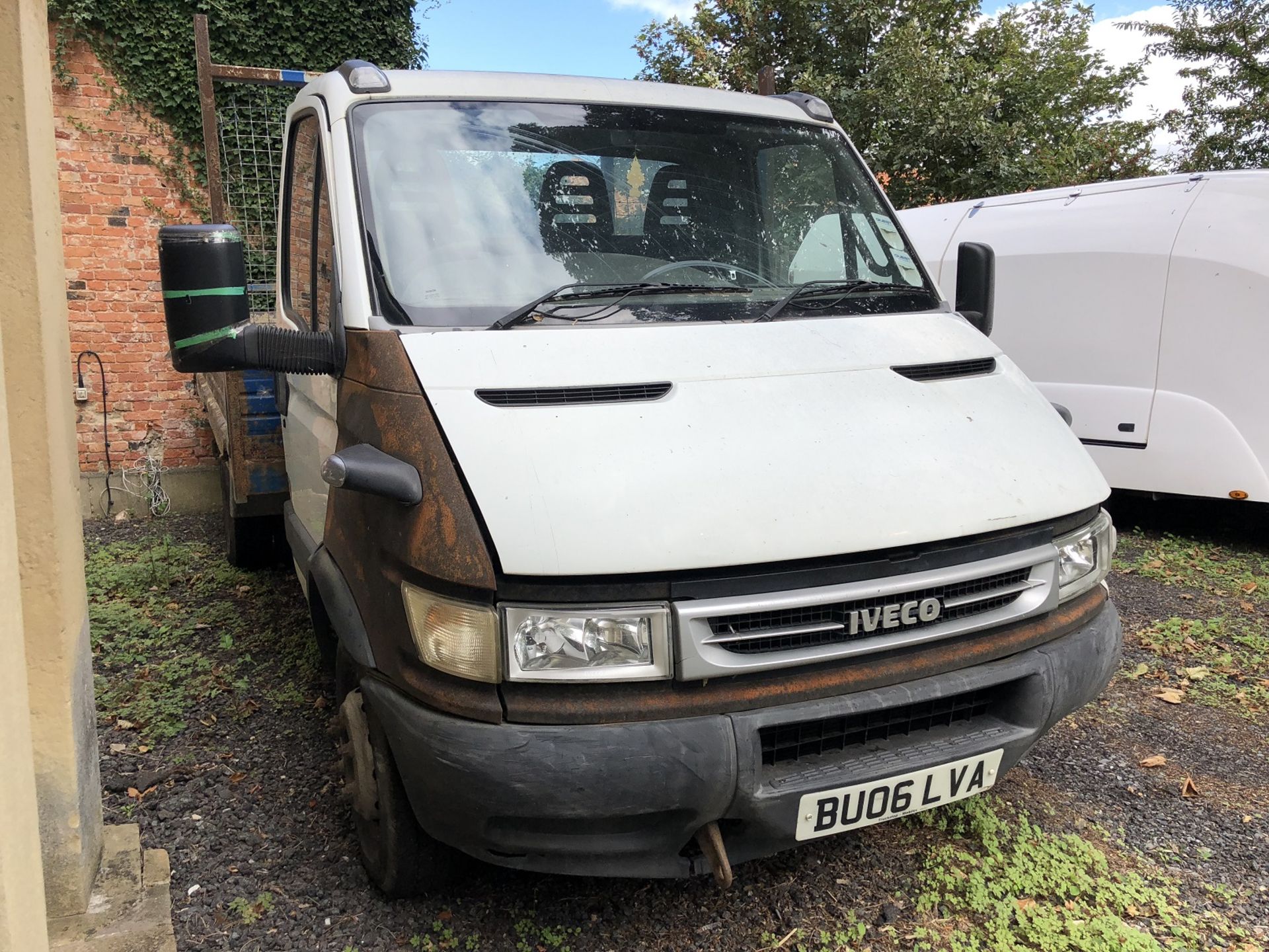 2006/06 REG IVECO DAILY 60C17 3.0L DIESEL TIPPER, SHOWING 2 FORMER KEEPERS *PLUS VAT* - Image 2 of 15