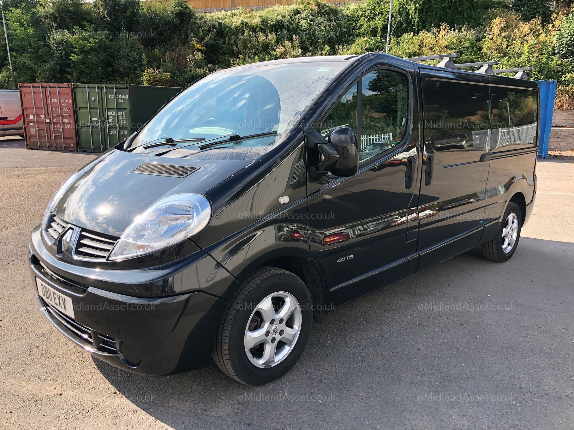 2011/11 REG RENAULT TRAFIC LL29 SPORT DCI 115 BLACK DIESEL PANEL VAN *NO VAT* - Image 3 of 15