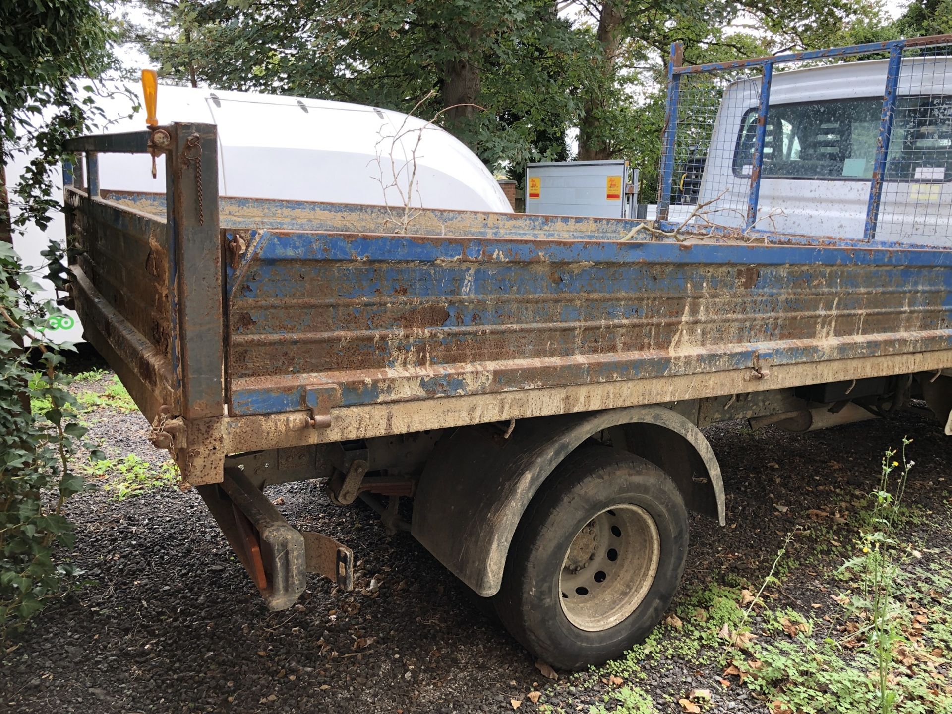 2006/06 REG IVECO DAILY 60C17 3.0L DIESEL TIPPER, SHOWING 2 FORMER KEEPERS *PLUS VAT* - Image 8 of 15