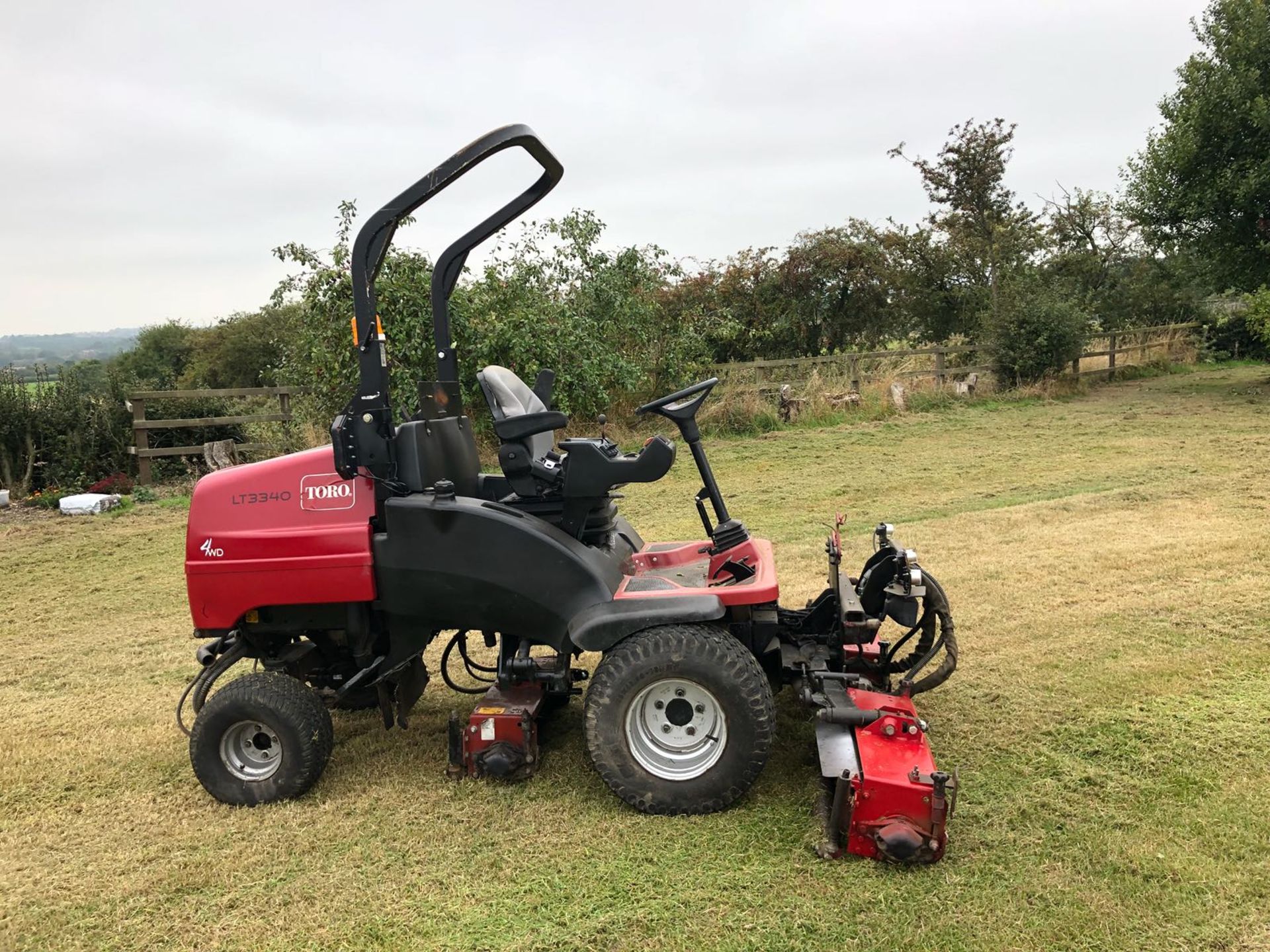 2012/12 REG TORO LT3340 4WD REEL DIESEL RIDE ON LAWN MOWER *PLUS VAT*