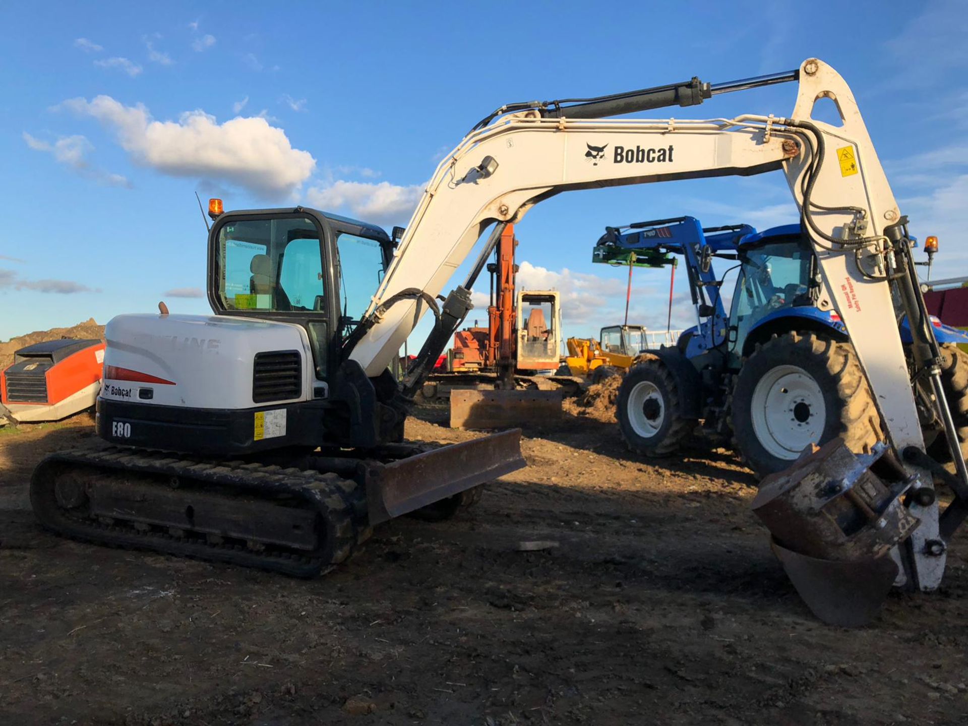 2011 - BOBCAT E80 TRACKED COMPACT EXCAVATOR 8 TONNE - X3 BUCKETS INCLUDED *PLUS VAT*