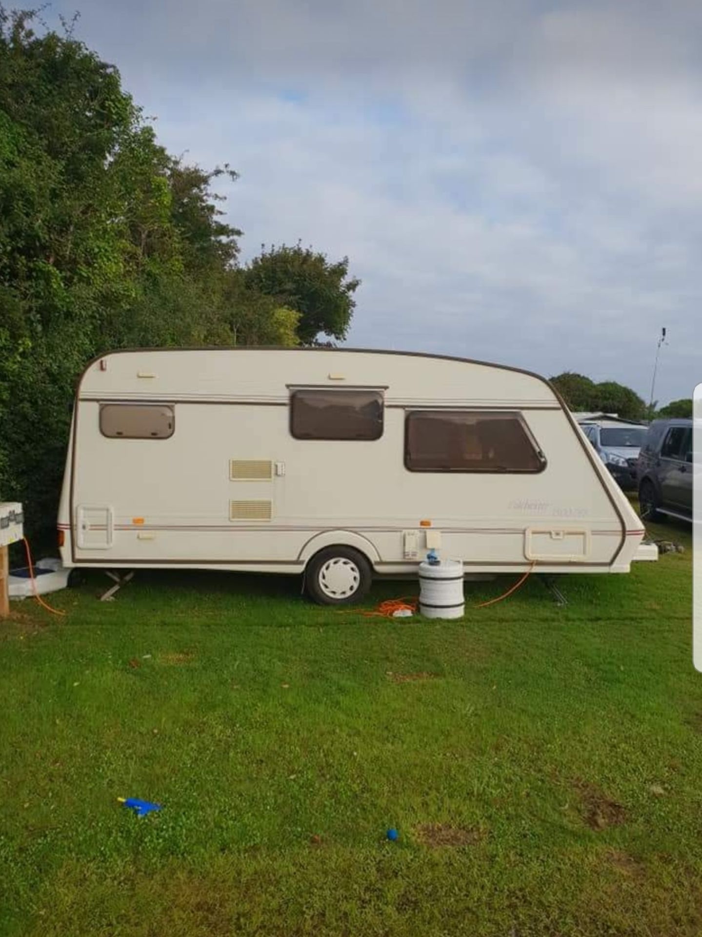 1995 FLEETWOOD COLCHESTER 1500/2E8 2 BERTH SINGLE AXLE CARAVAN, C/W AWNING AS PICTURED *NO VAT* - Image 4 of 8