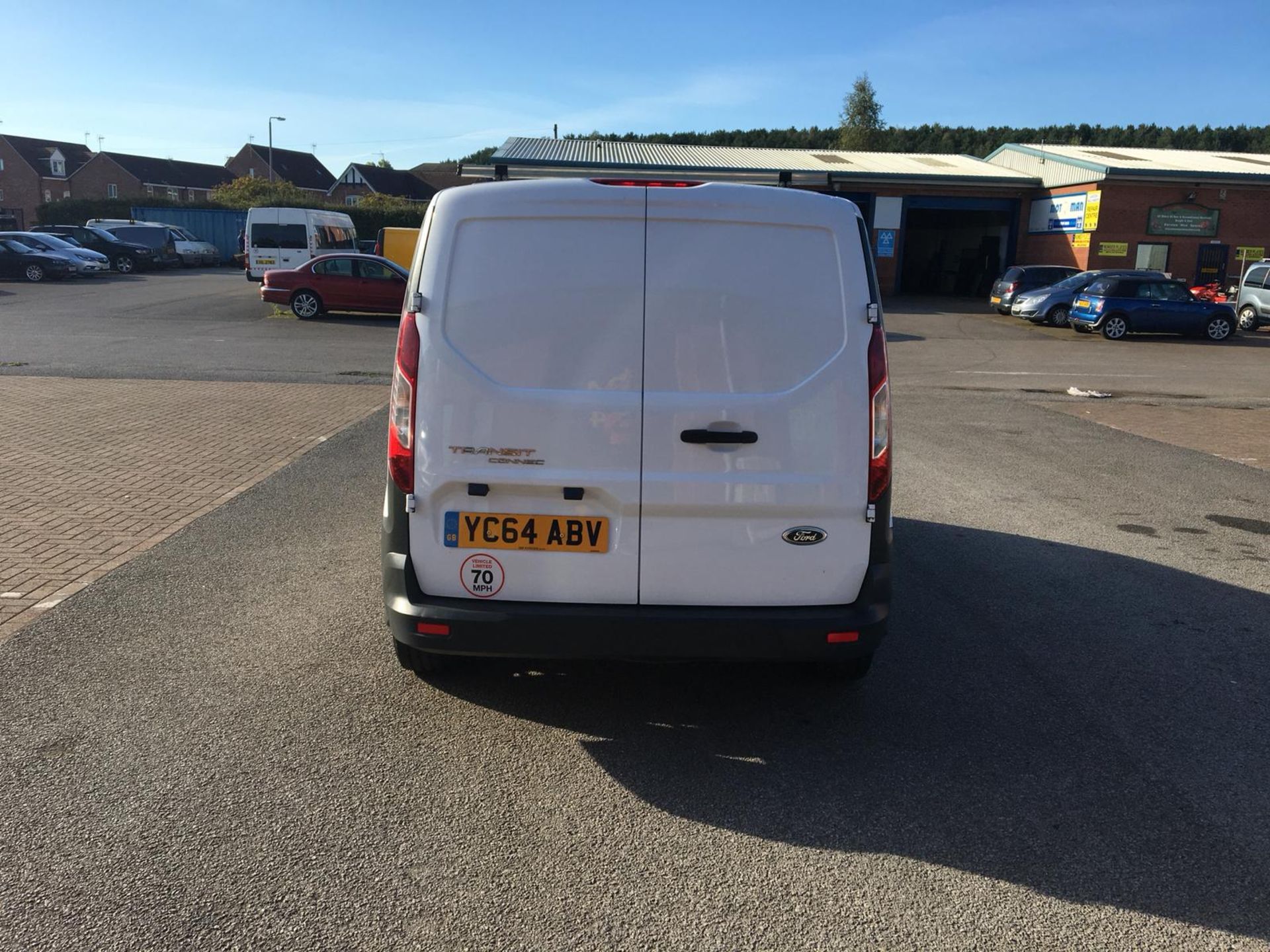 2014/64 REG FORD TRANSIT CONNECT 200 WHITE DIESEL PANEL VAN, SHOWING 0 FORMER KEEPERS *NO VAT* - Image 6 of 12